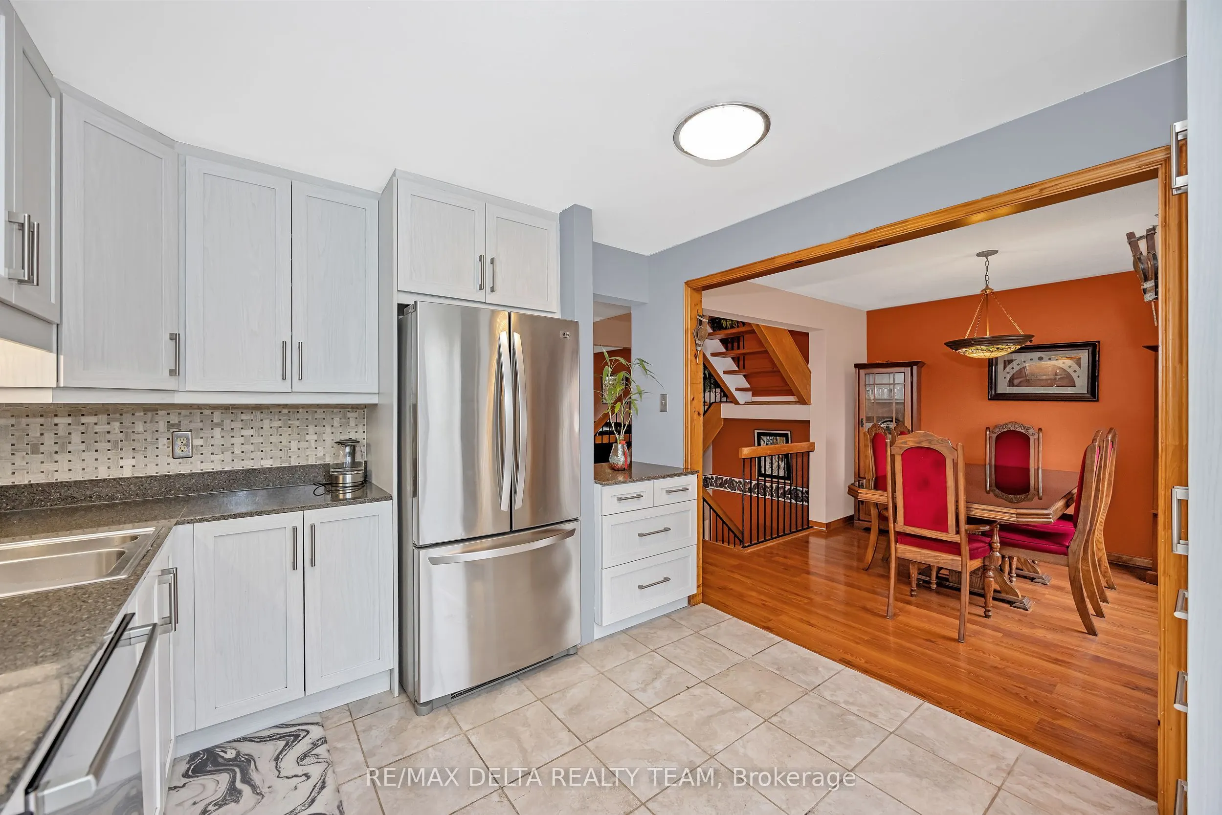 427 Mockingbird Drive
