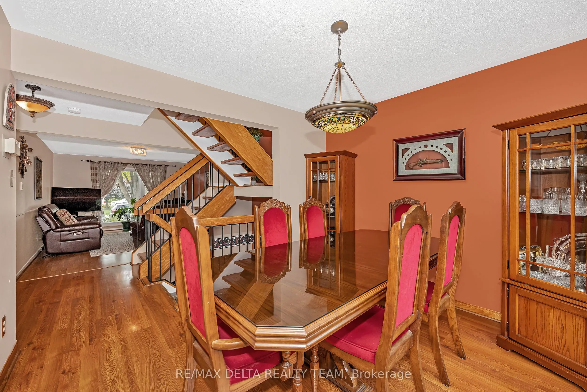 427 Mockingbird Drive