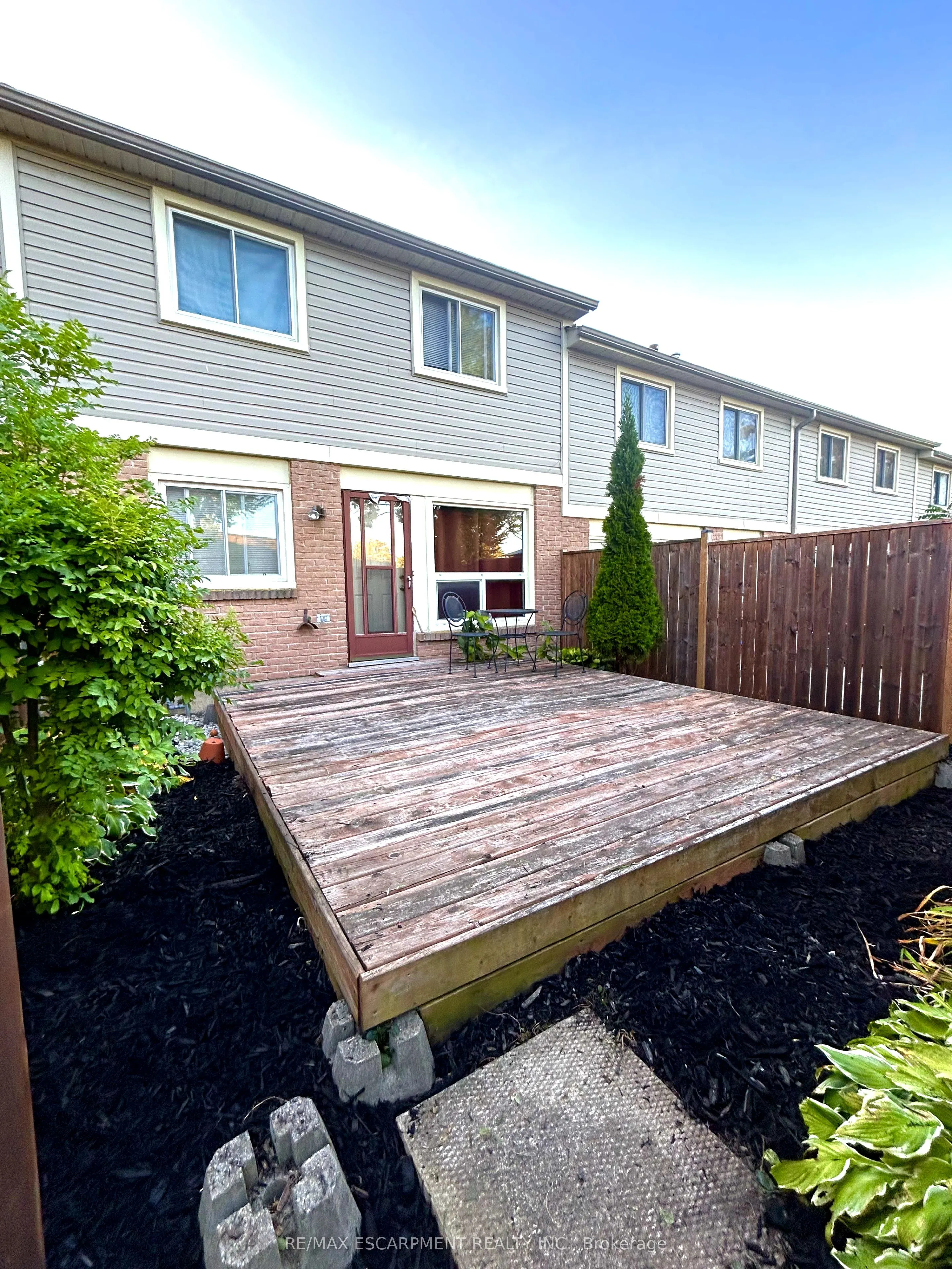 223 Pioneer Drive, #L80
