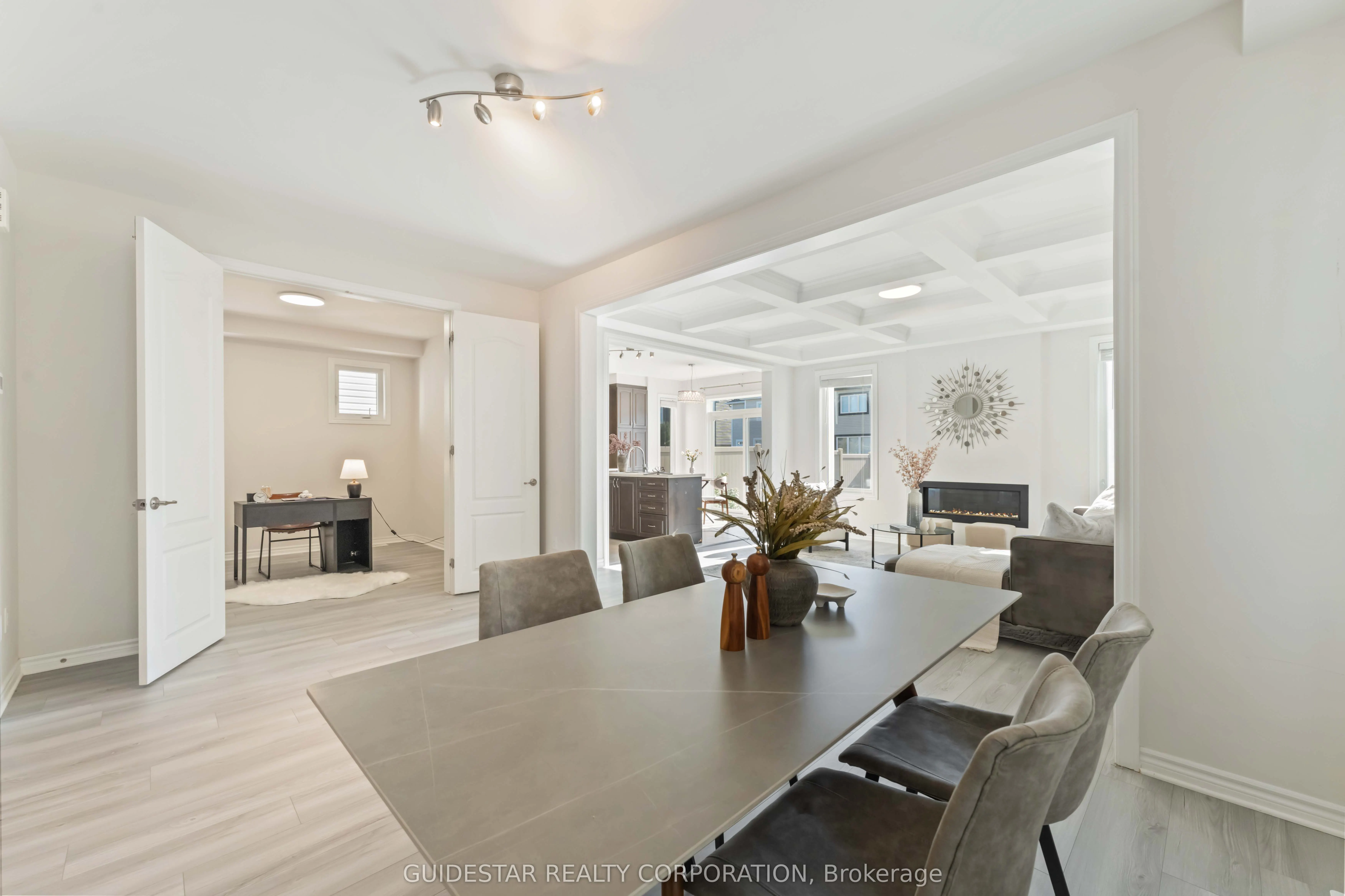 28 Oxalis Crescent