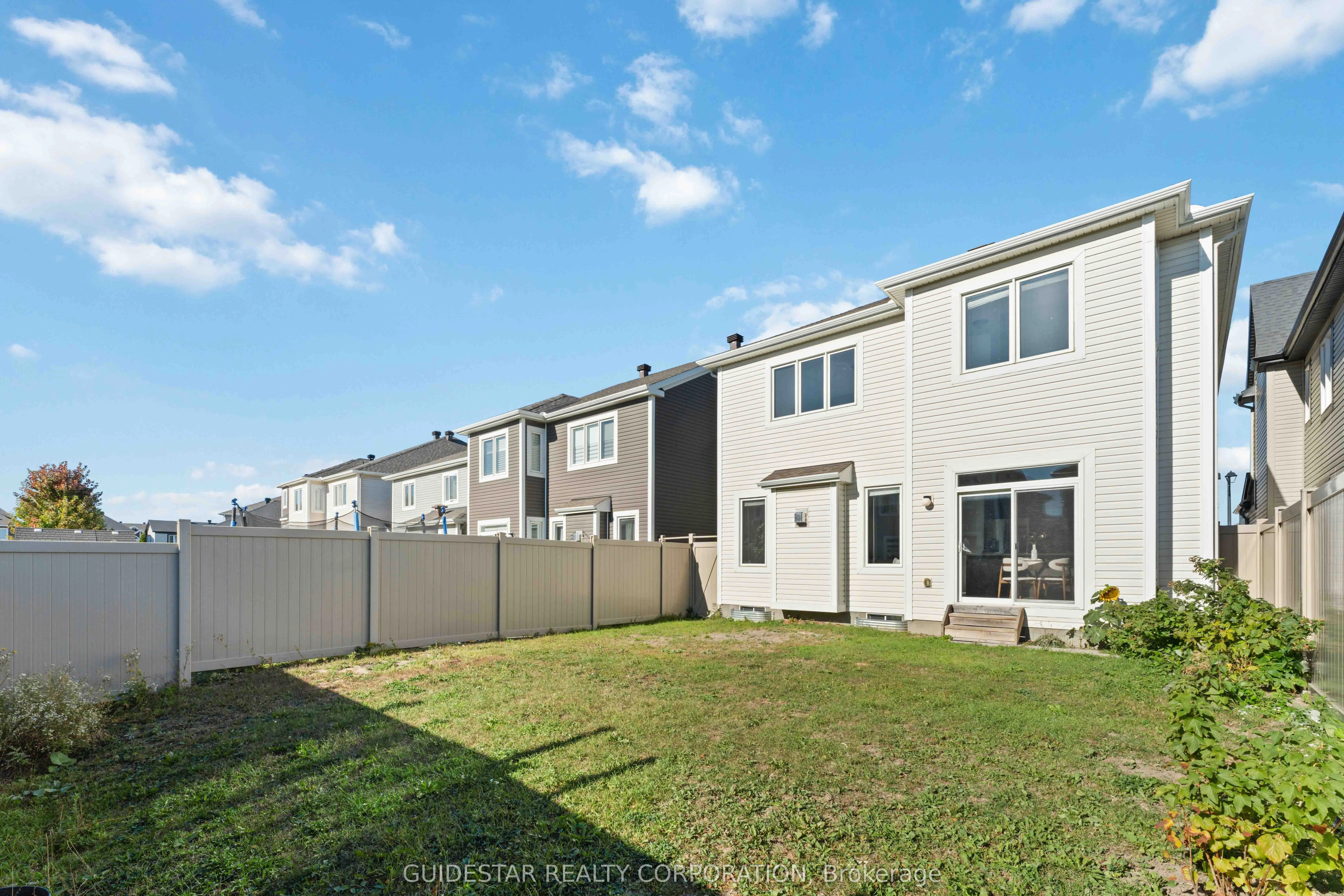 28 Oxalis Crescent