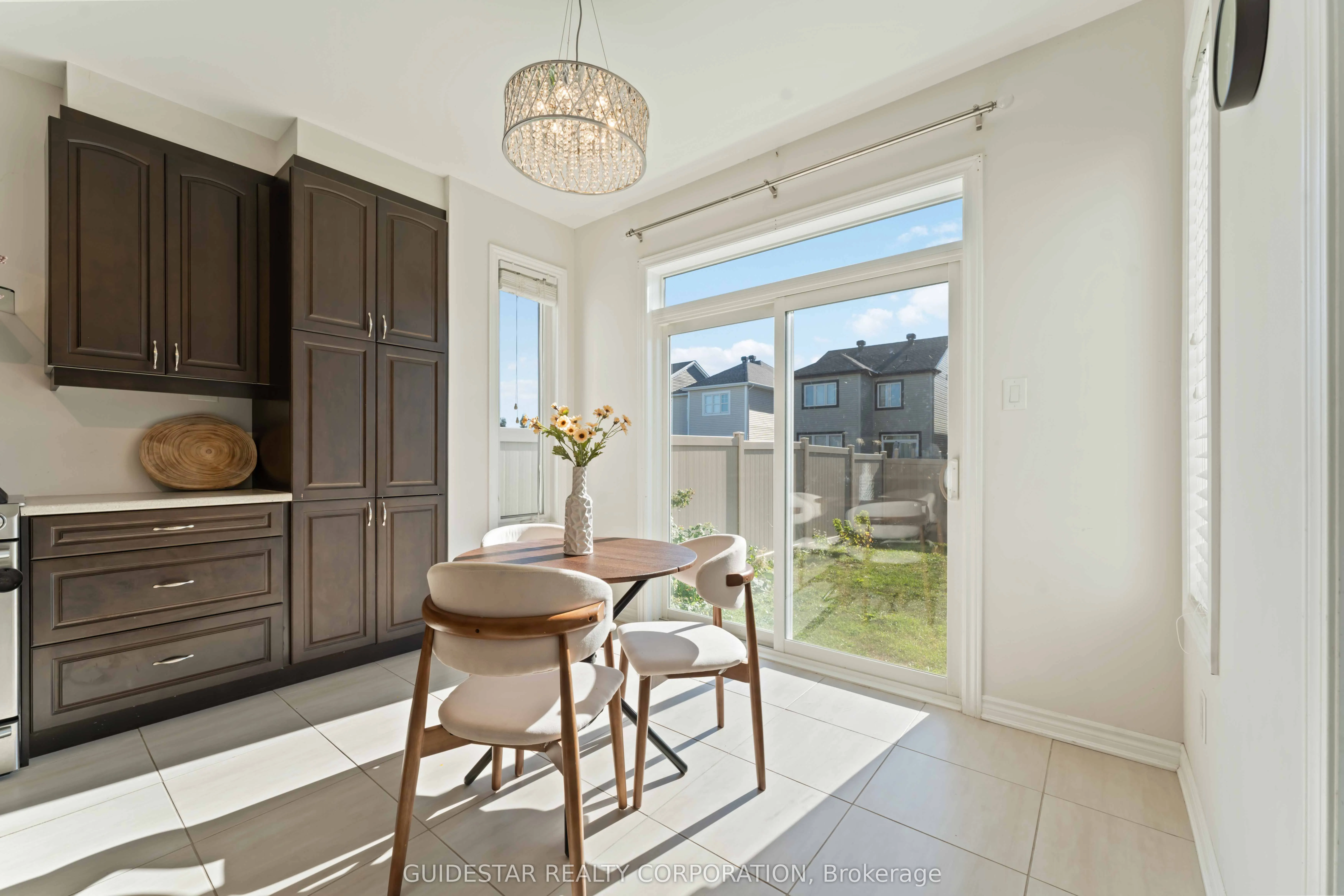 28 Oxalis Crescent