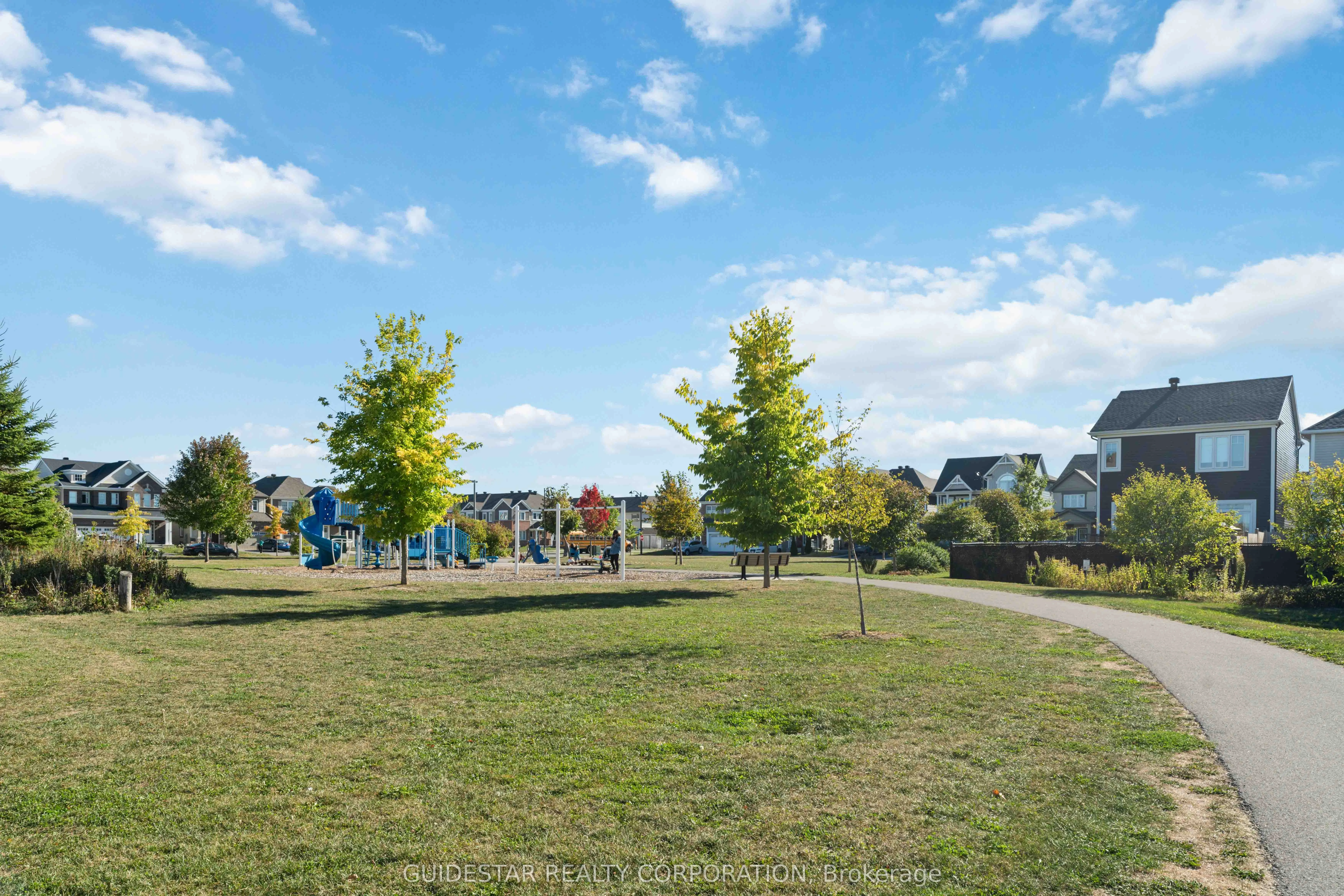 28 Oxalis Crescent