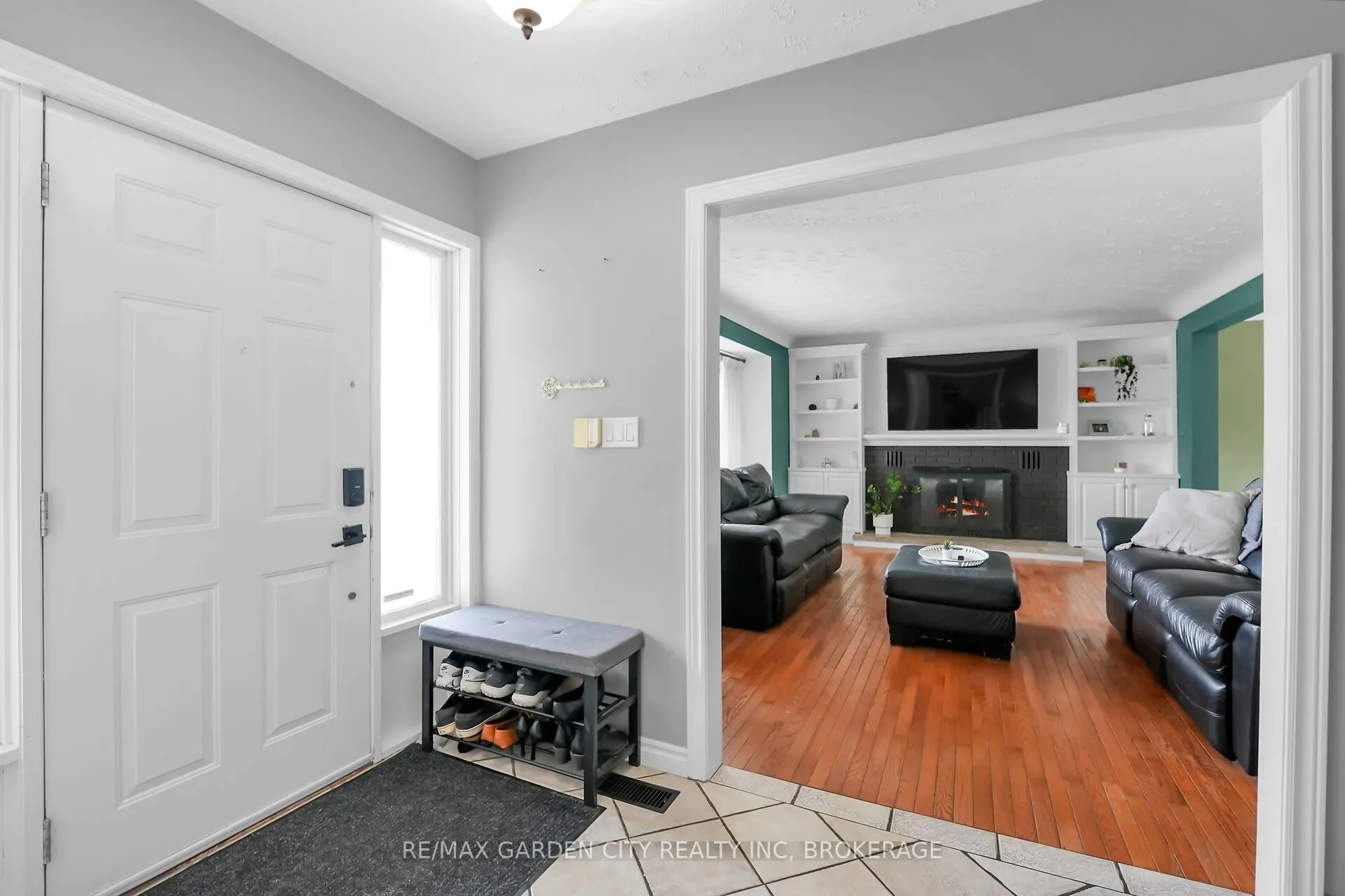 2 The Meadows Street