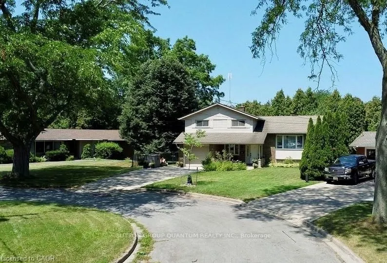 3 Colonial Court