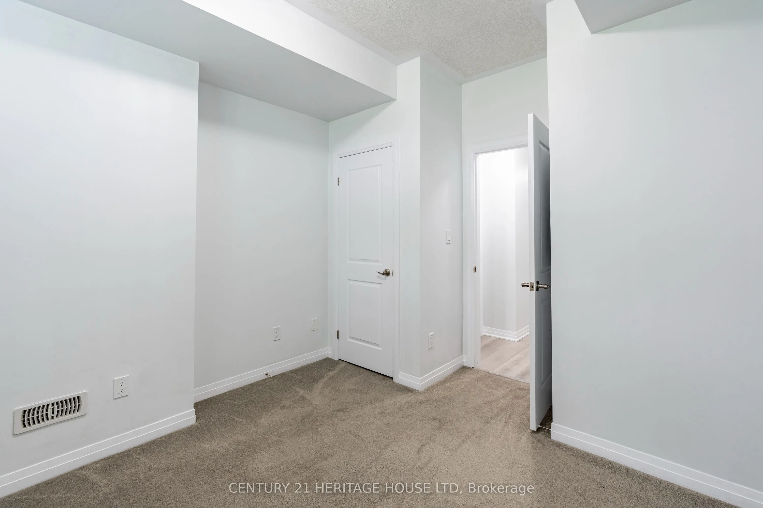 25 Isherwood Avenue, #77