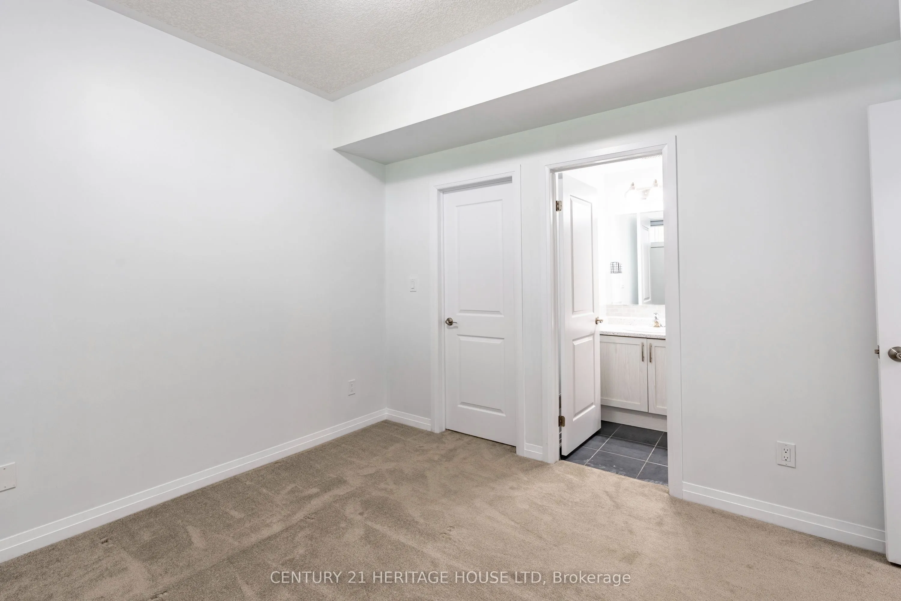 25 Isherwood Avenue, #77