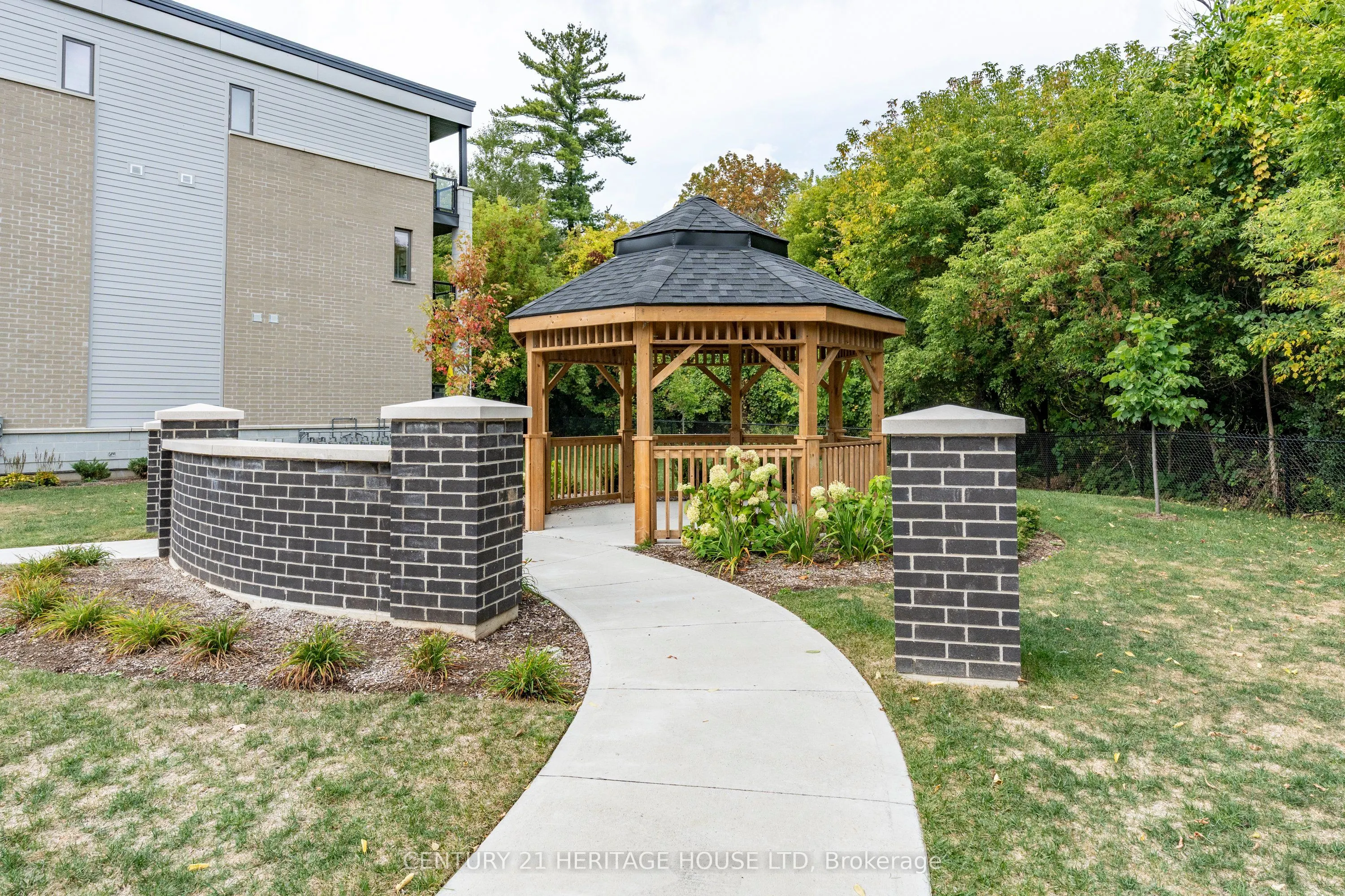 25 Isherwood Avenue, #77