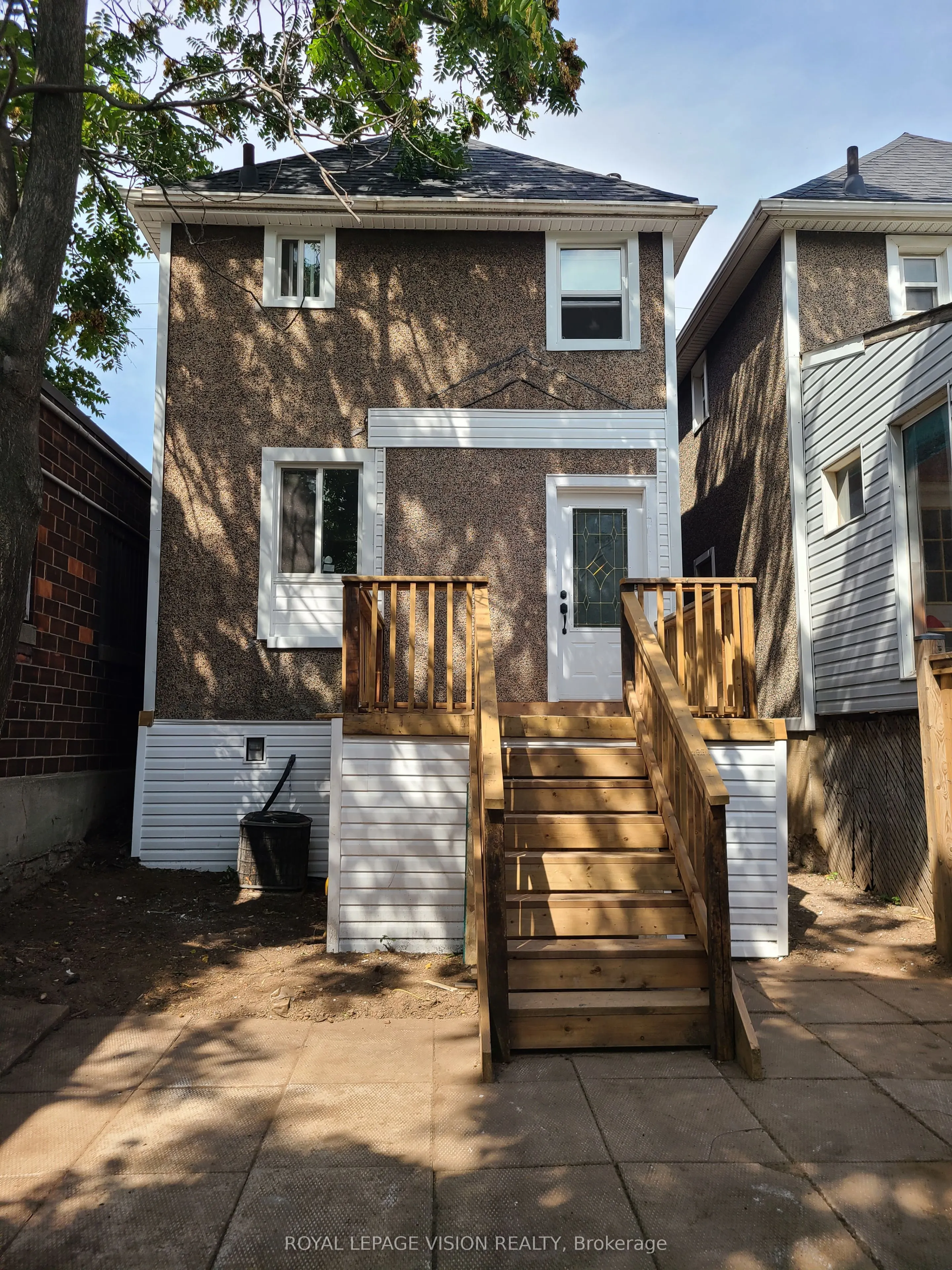 56 Munroe Street