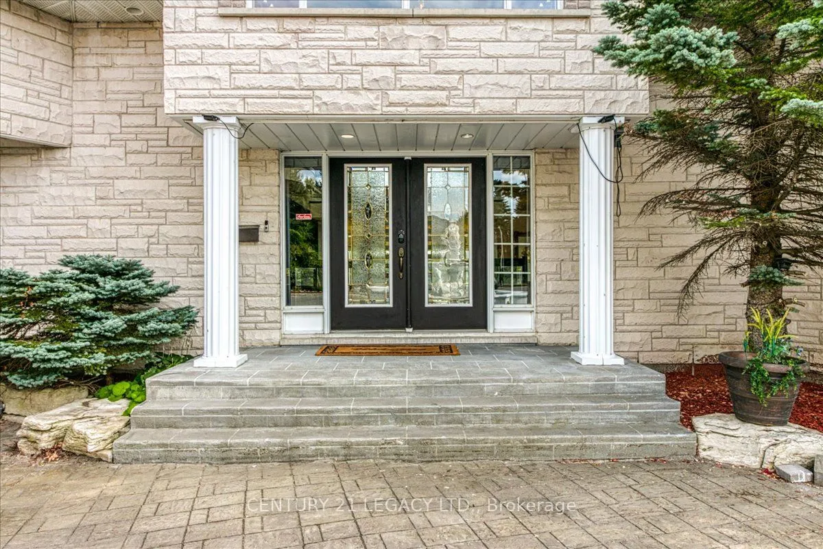 376 Maki Avenue