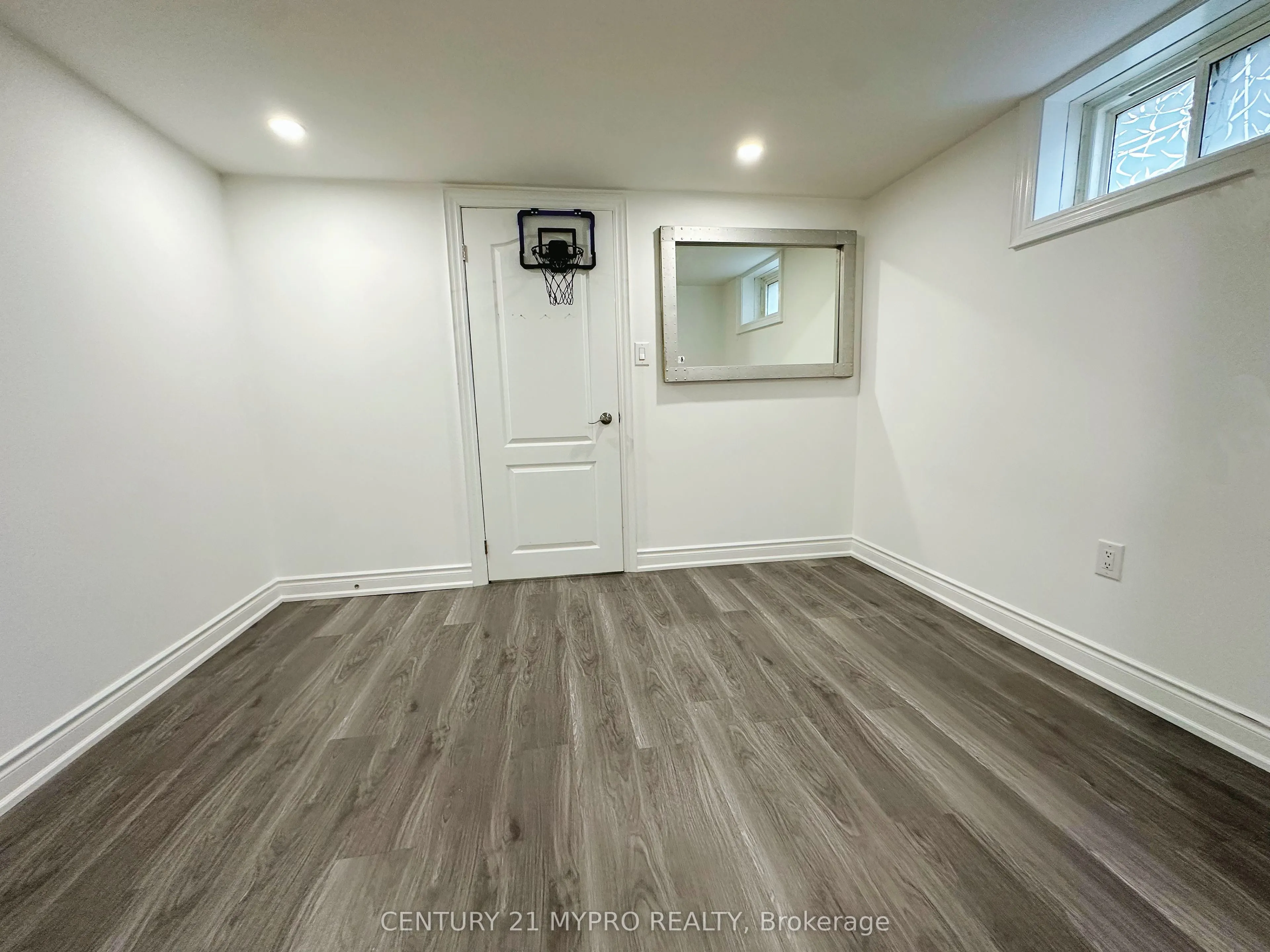 448 Hamilton Street
