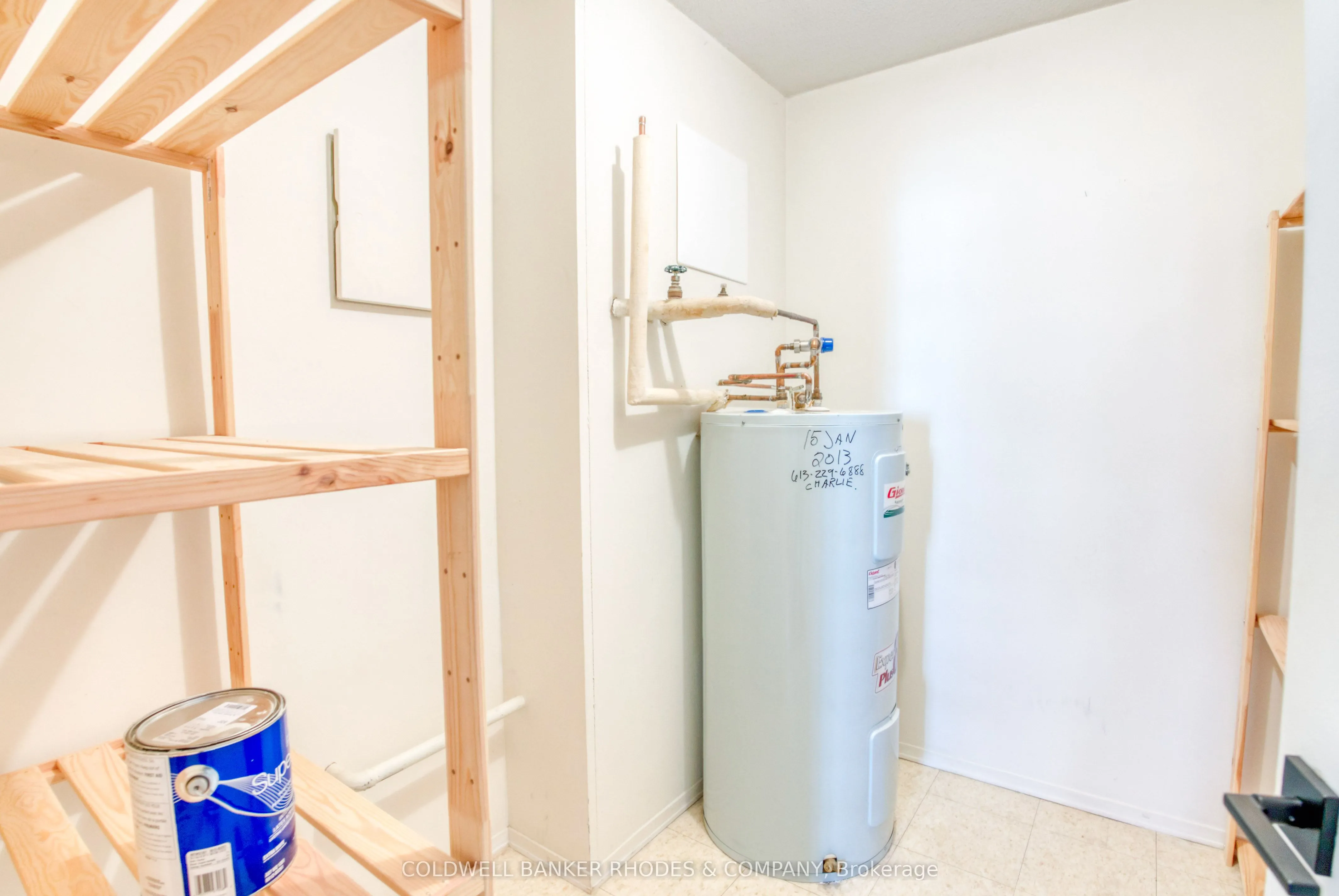 475 Laurier Avenue W, #301