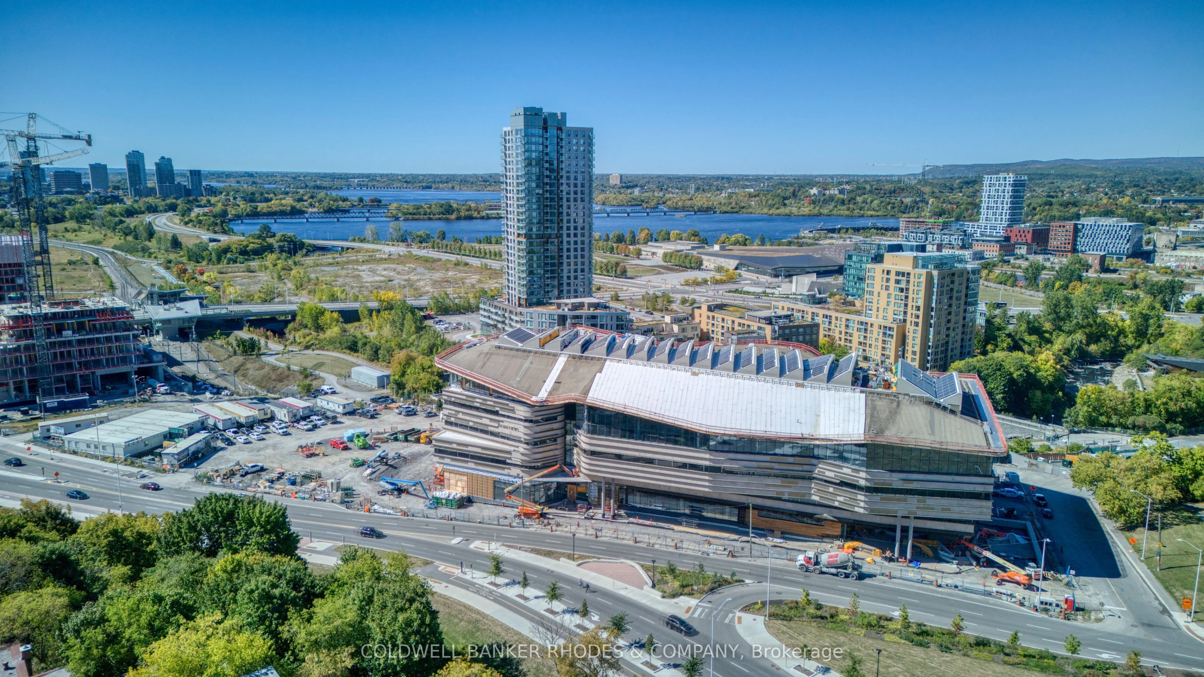 475 Laurier Avenue W, #301