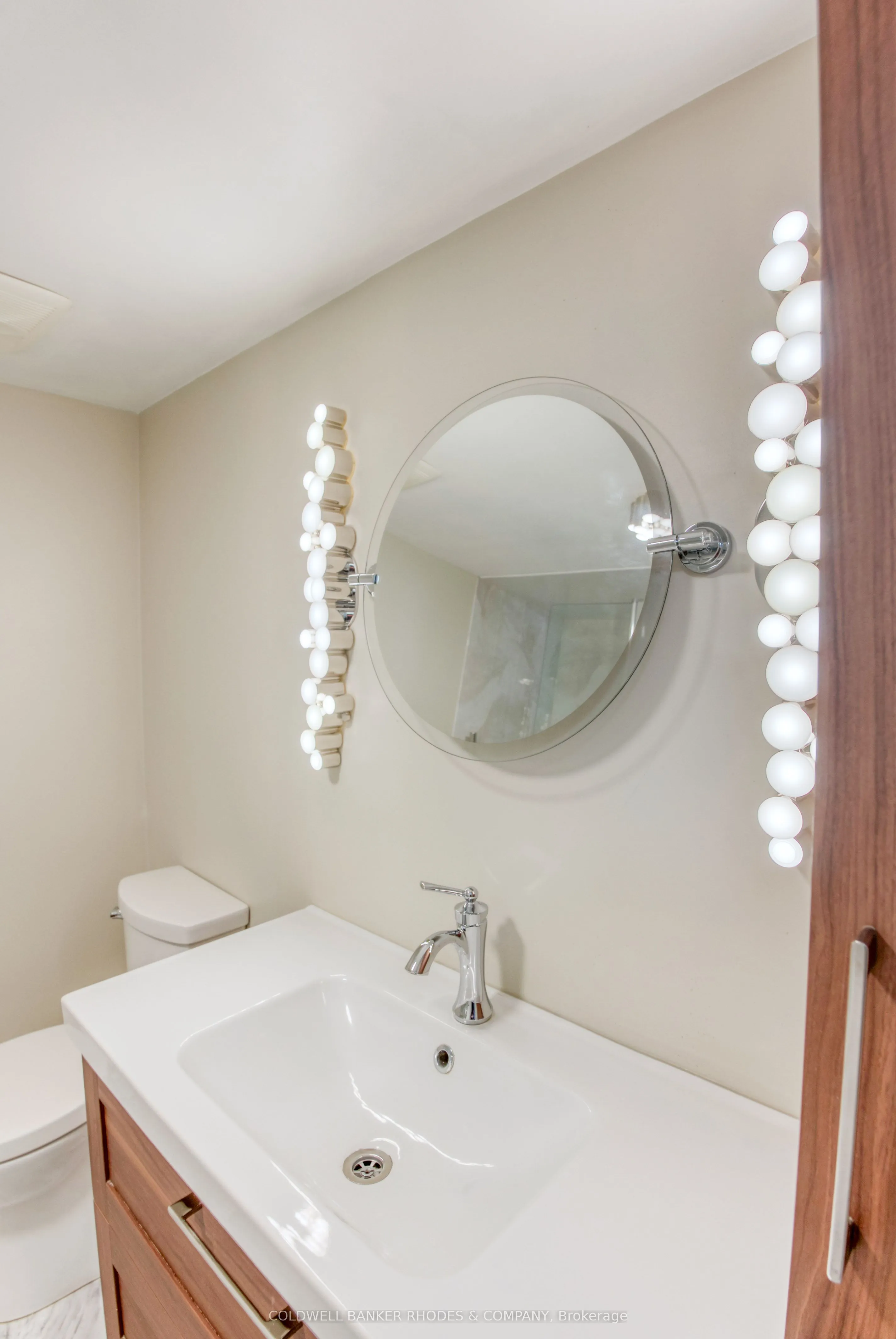 475 Laurier Avenue W, #301