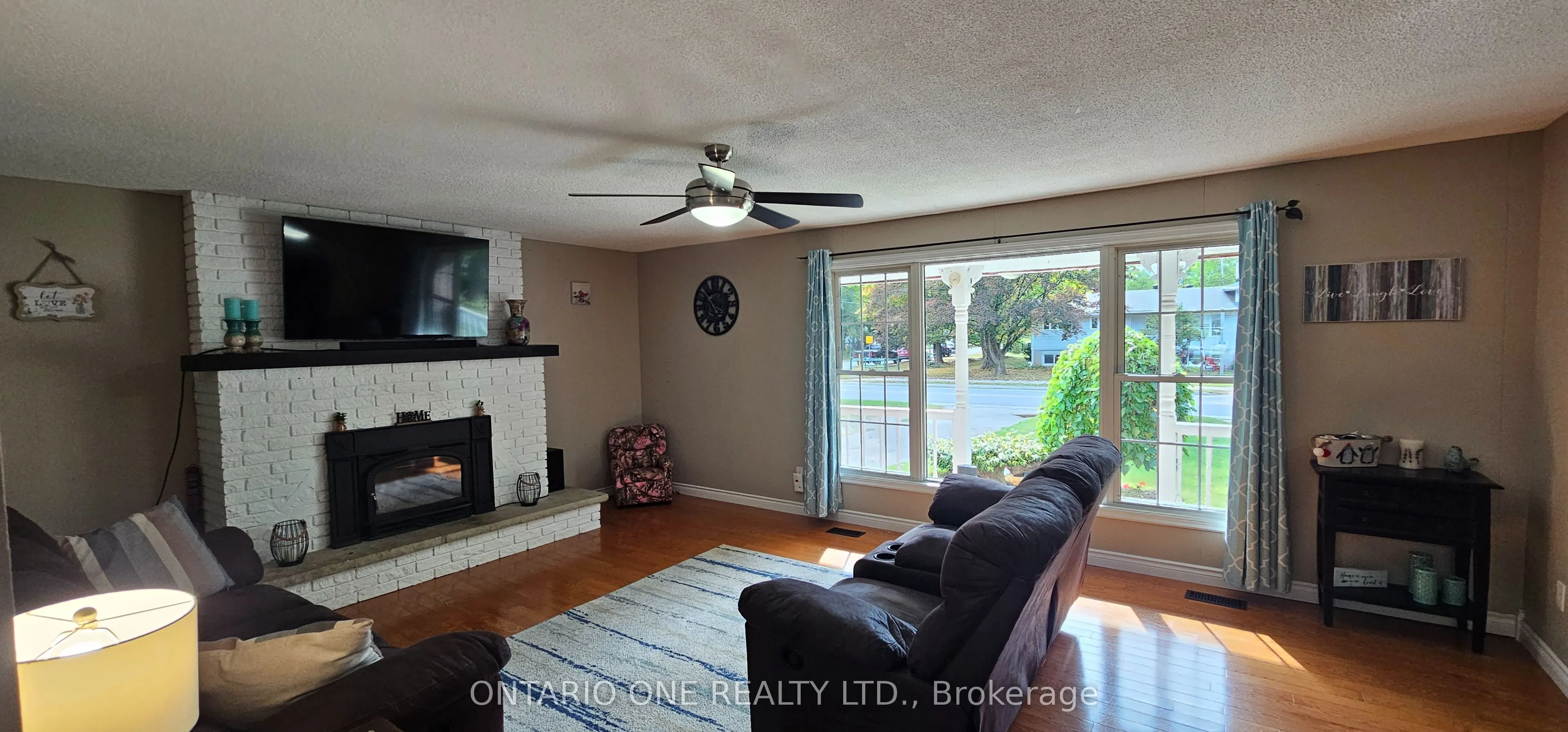 550 Muskoka Beach Road