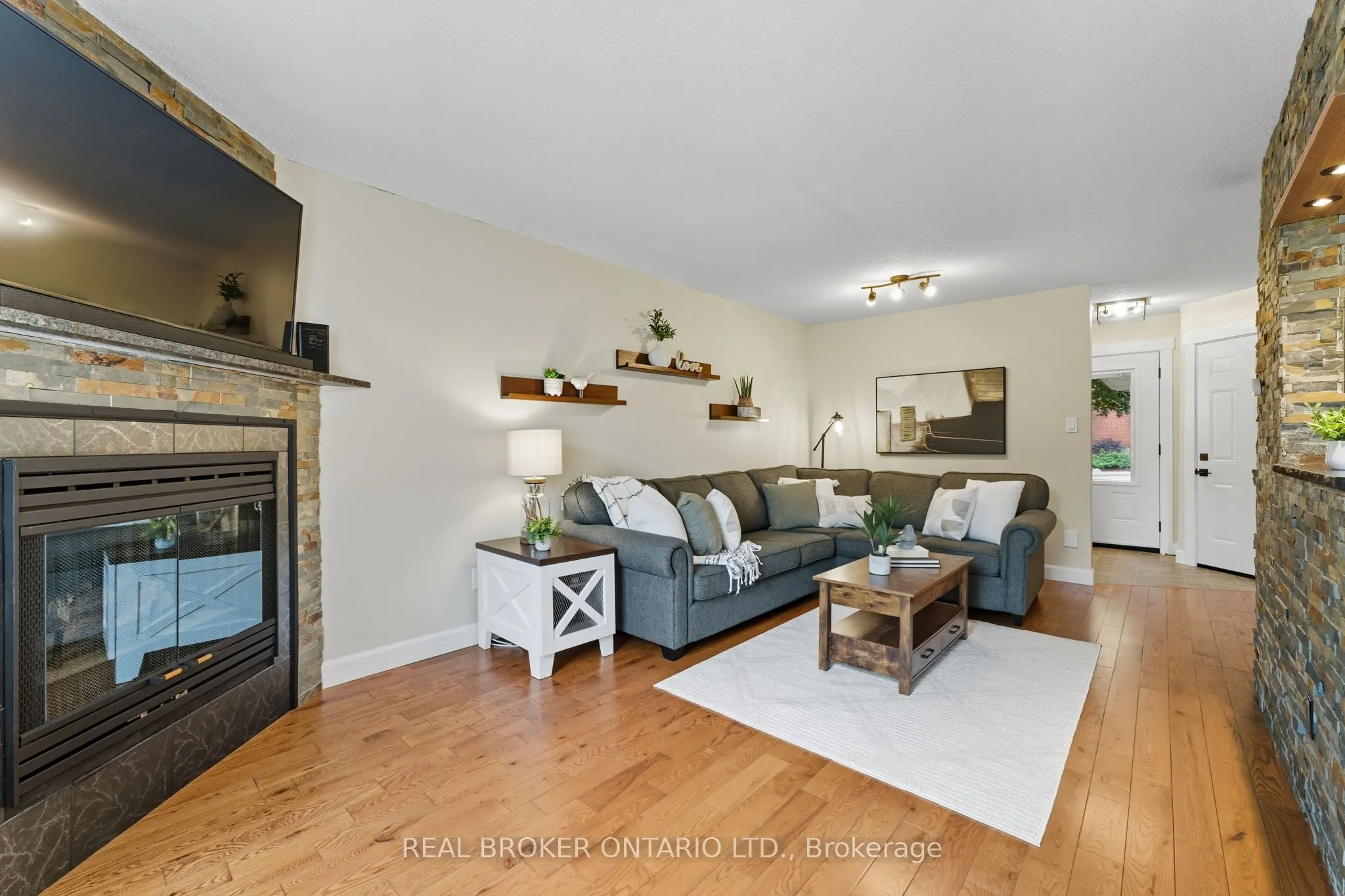 5 Snyder Avenue N