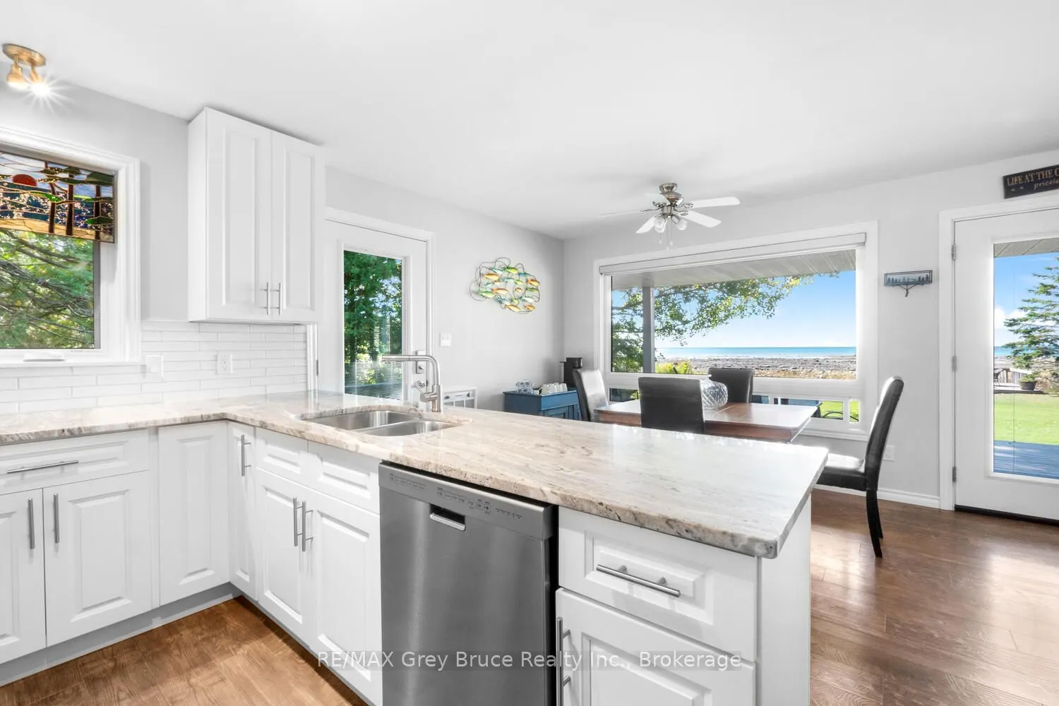 1208 Sunset Drive