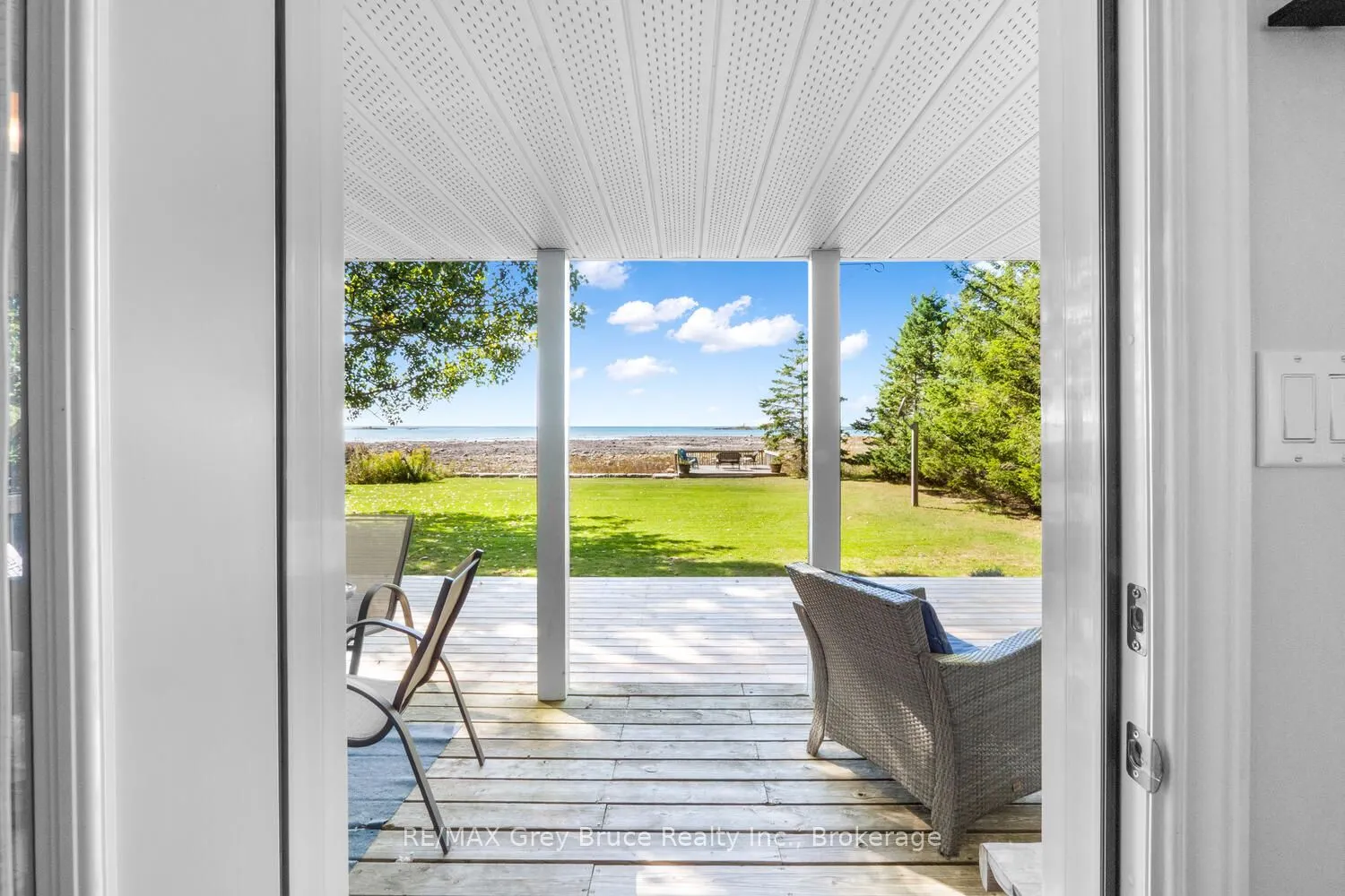 1208 Sunset Drive
