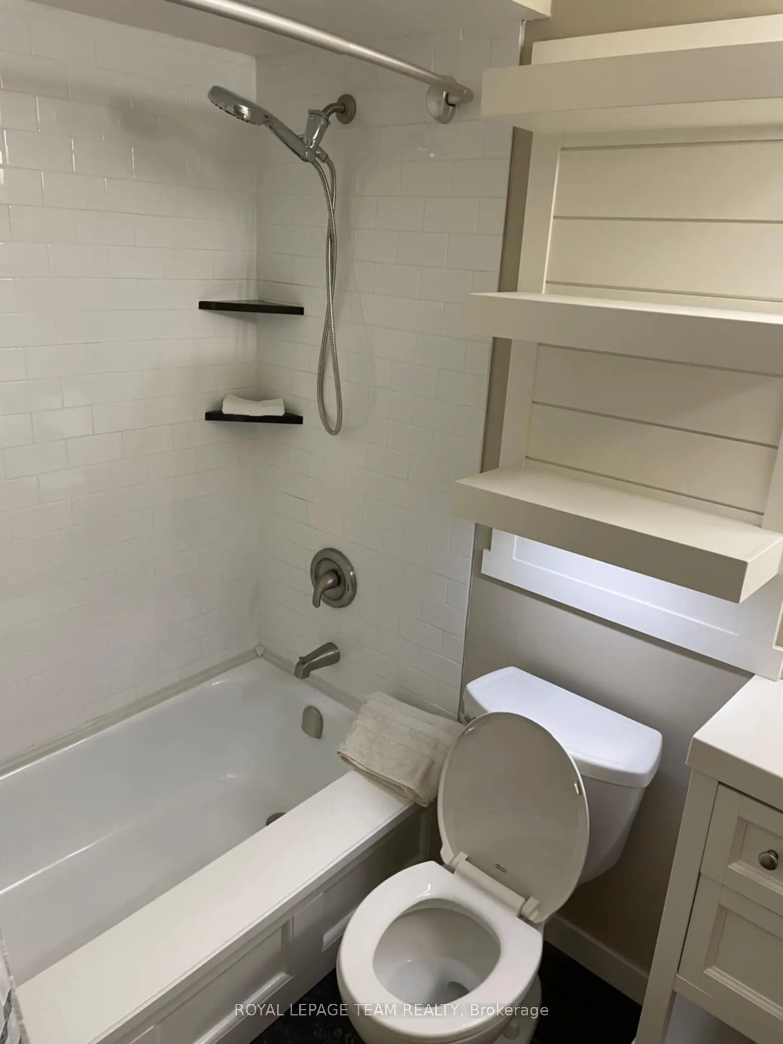 810 Kyle Court, #304
