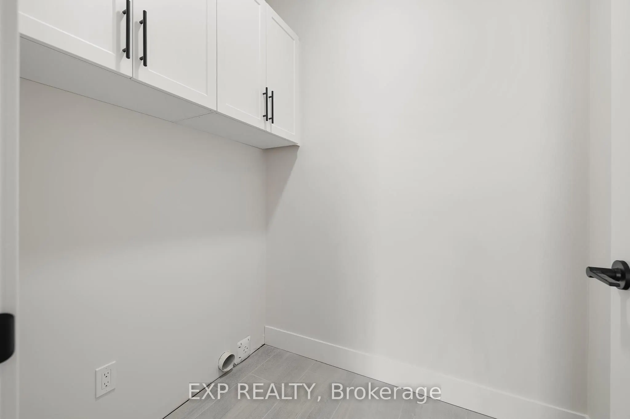 12 Washington Street, #103