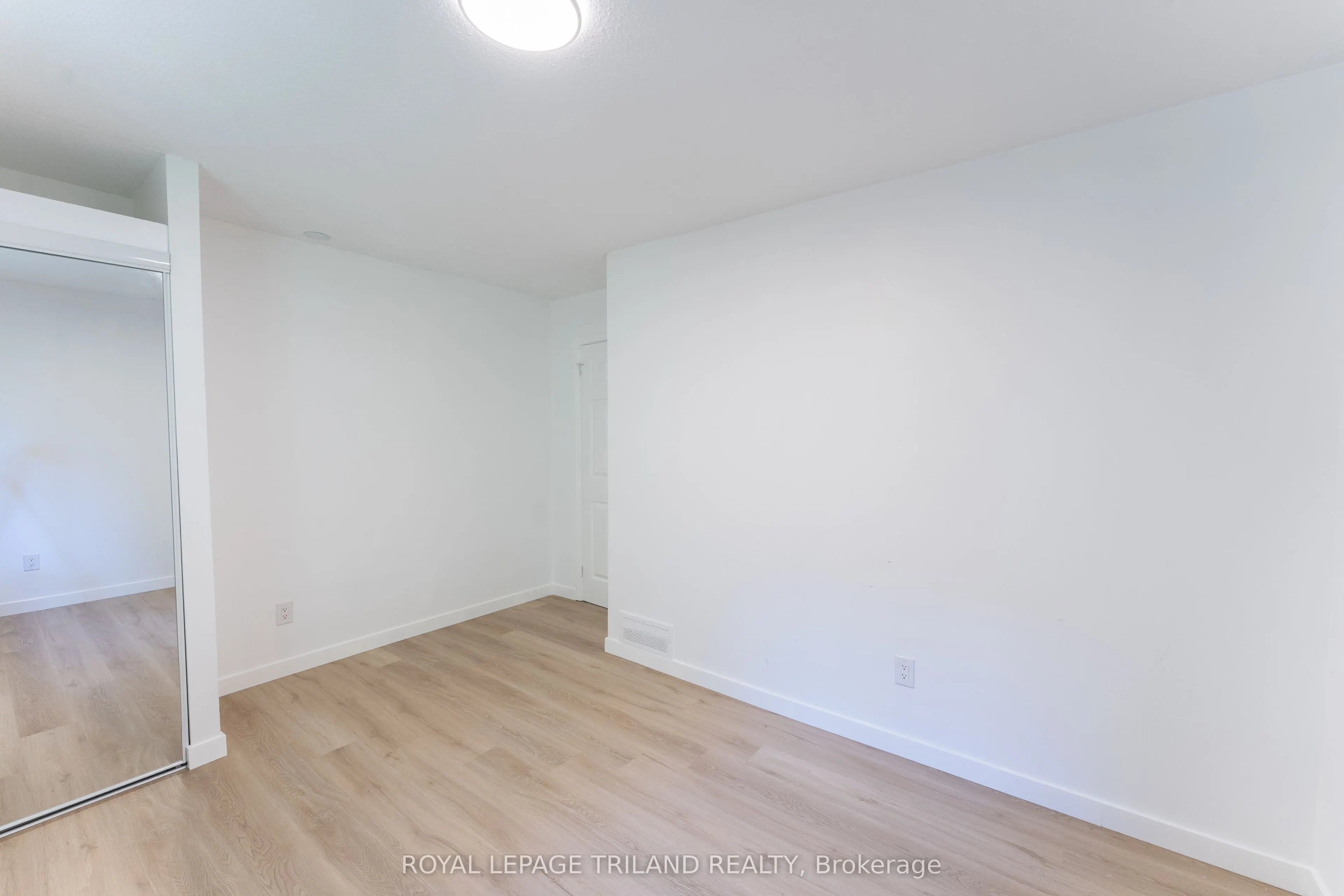 11 Crabtree Avenue