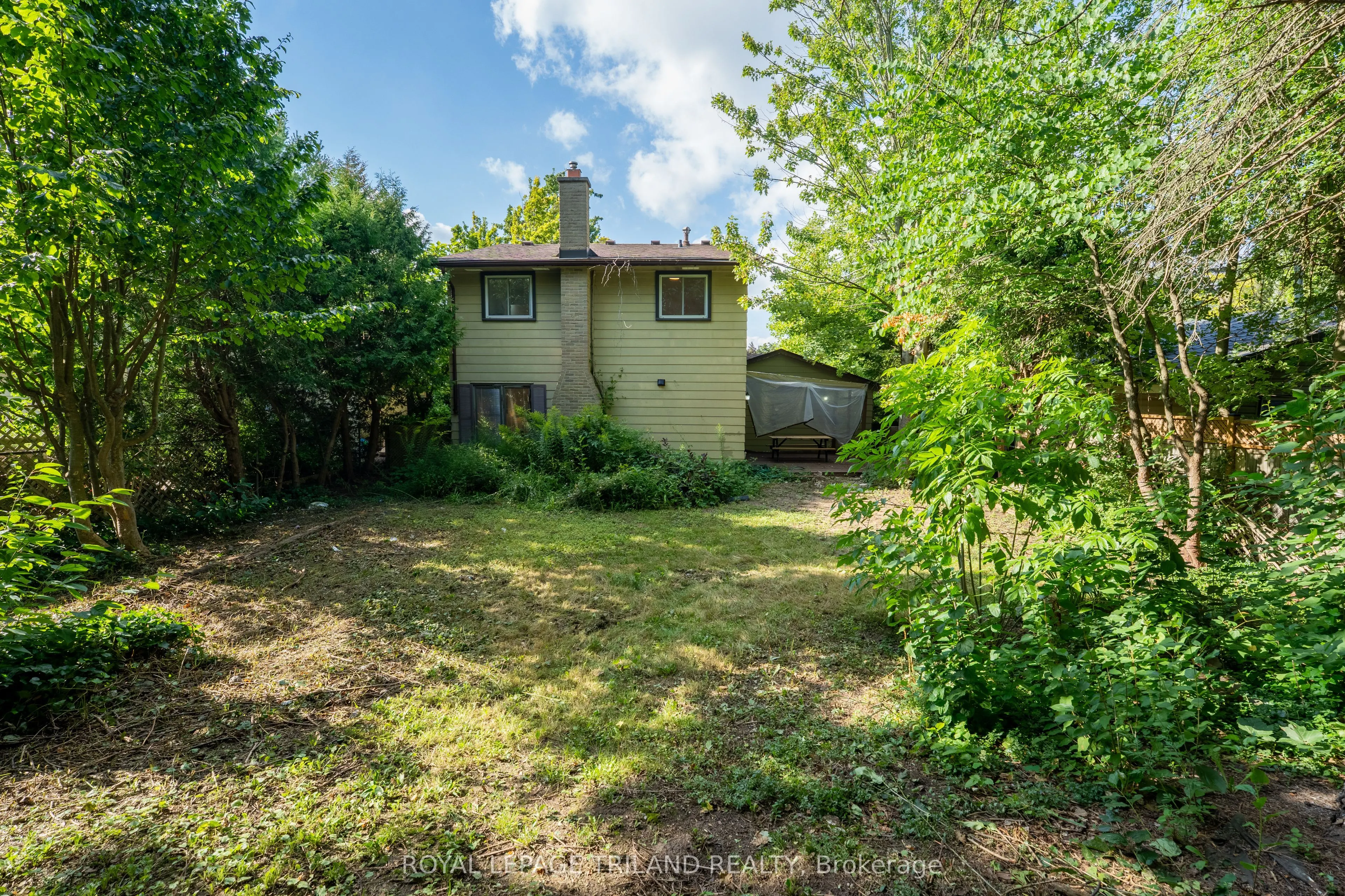 11 Crabtree Avenue
