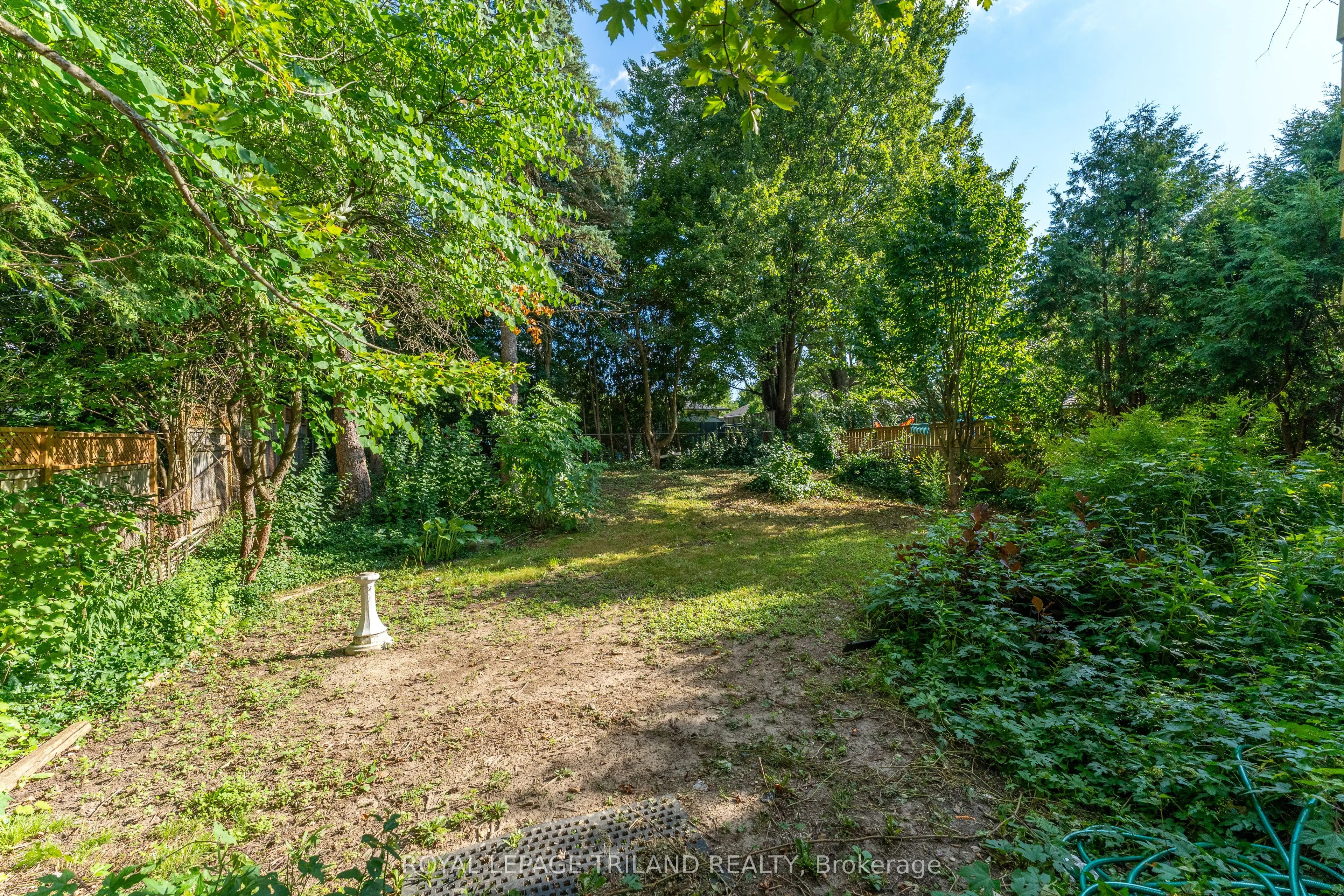 11 Crabtree Avenue
