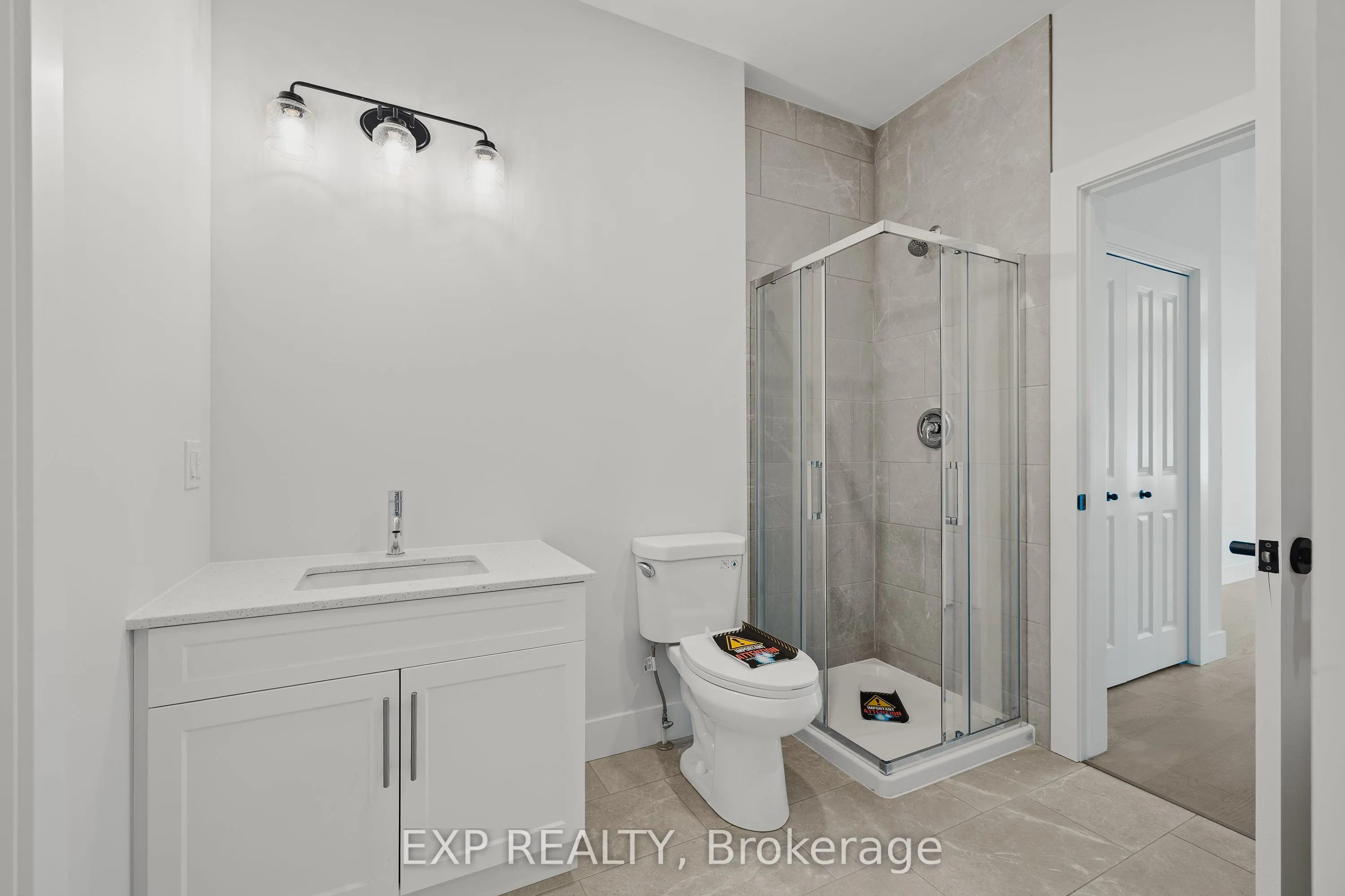12 Washington Street, #203
