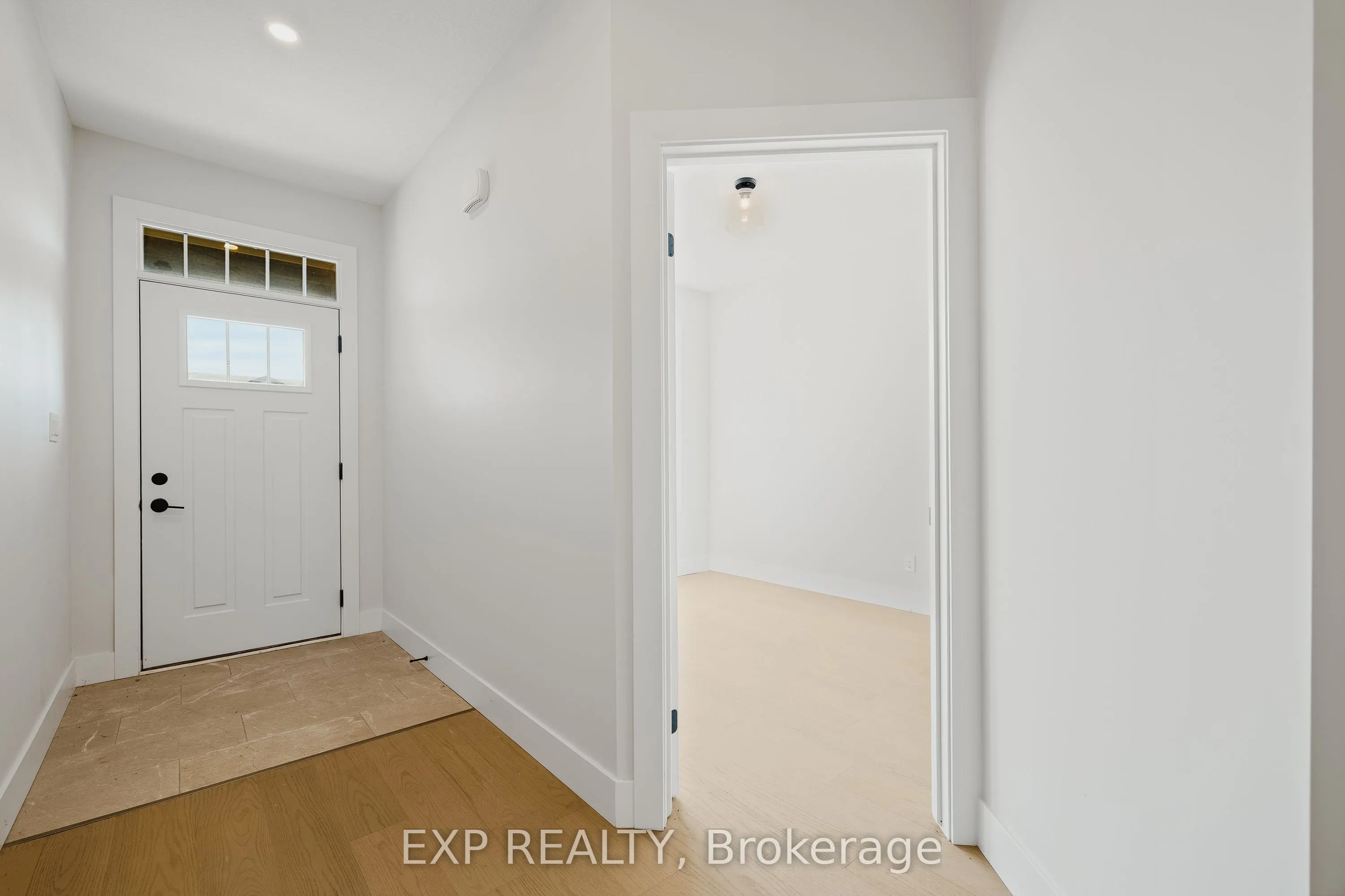 12 Washington Street, #203