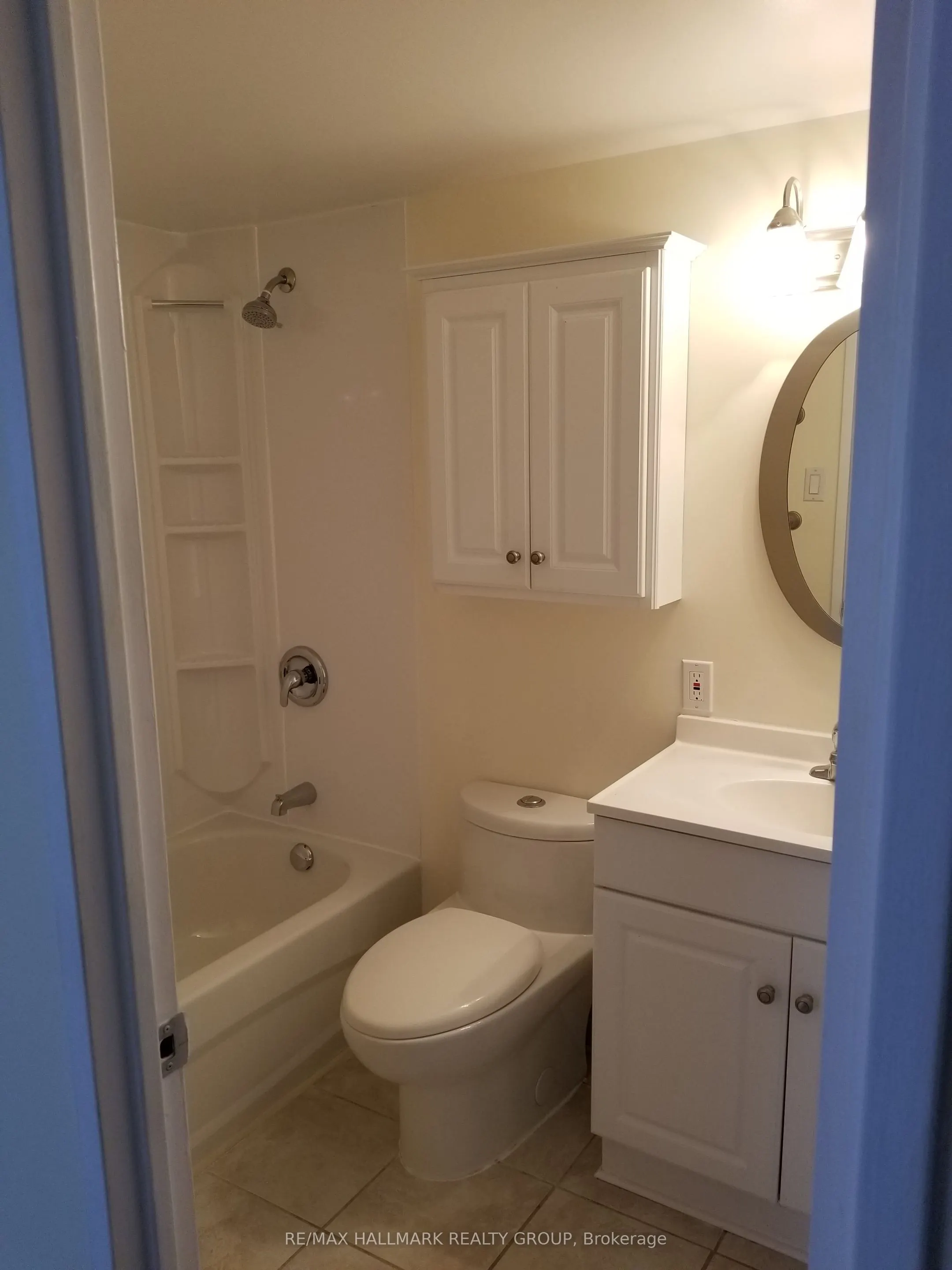 158 C MCARTHUR Avenue, #1704