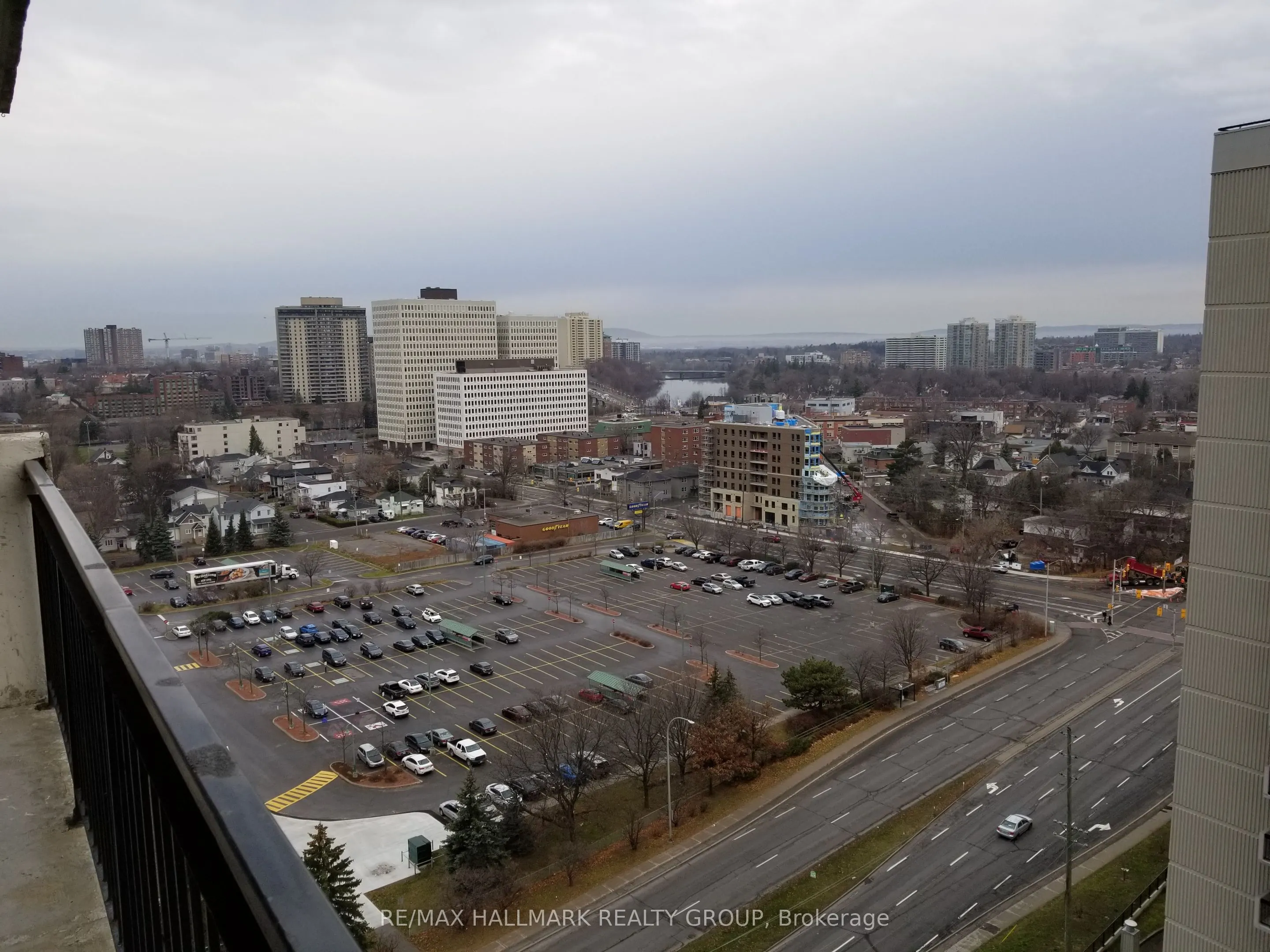 158 C MCARTHUR Avenue, #1704