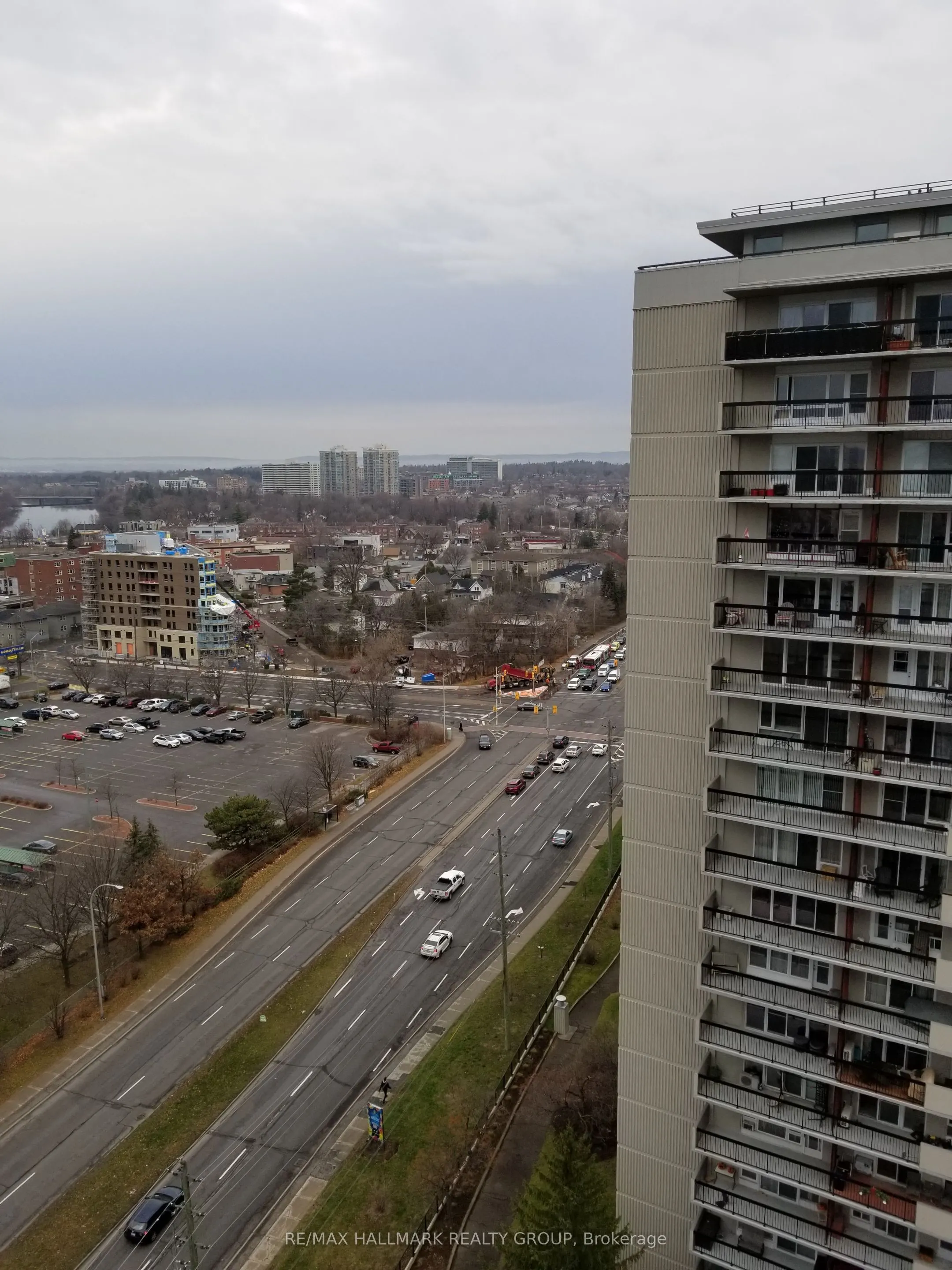 158 C MCARTHUR Avenue, #1704