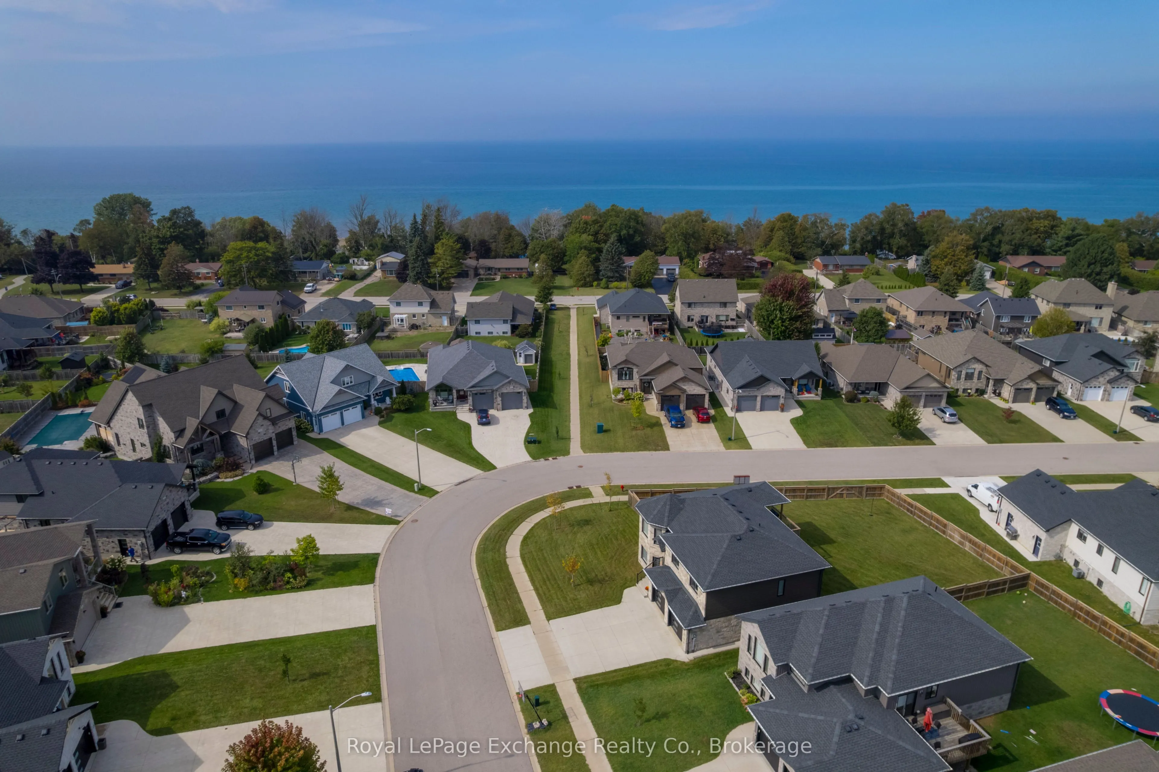31 Lakefield Drive