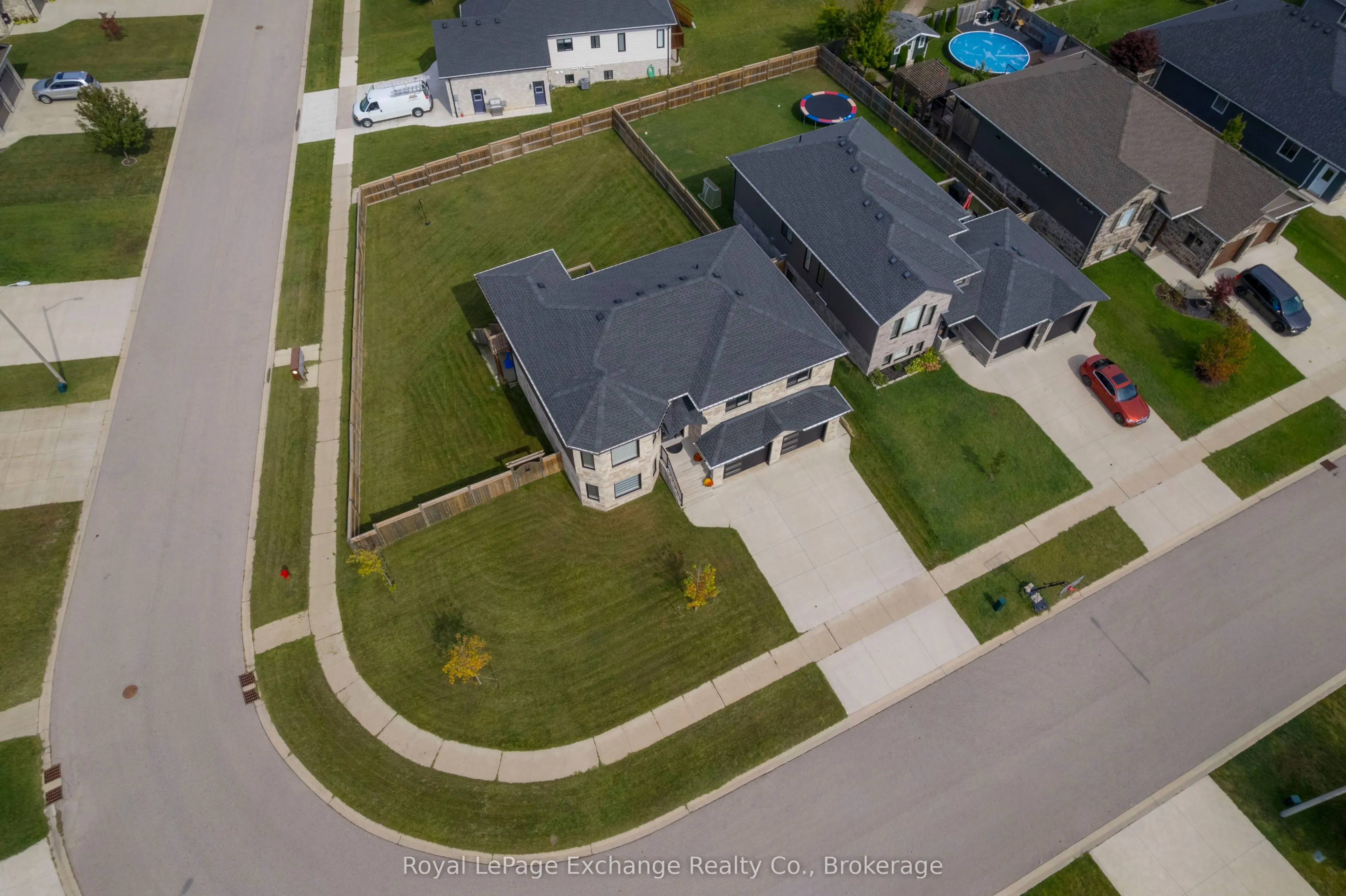 31 Lakefield Drive