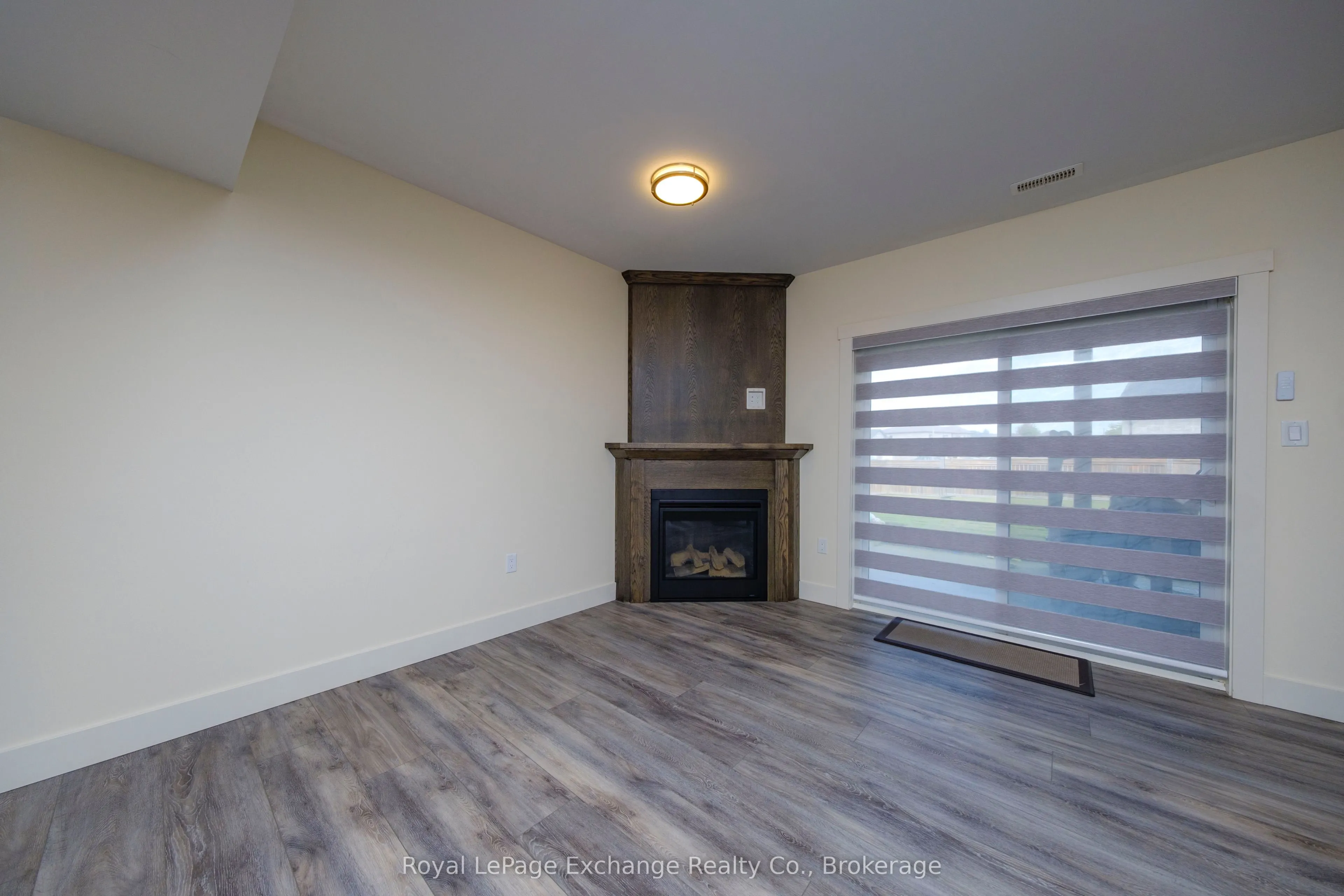 31 Lakefield Drive