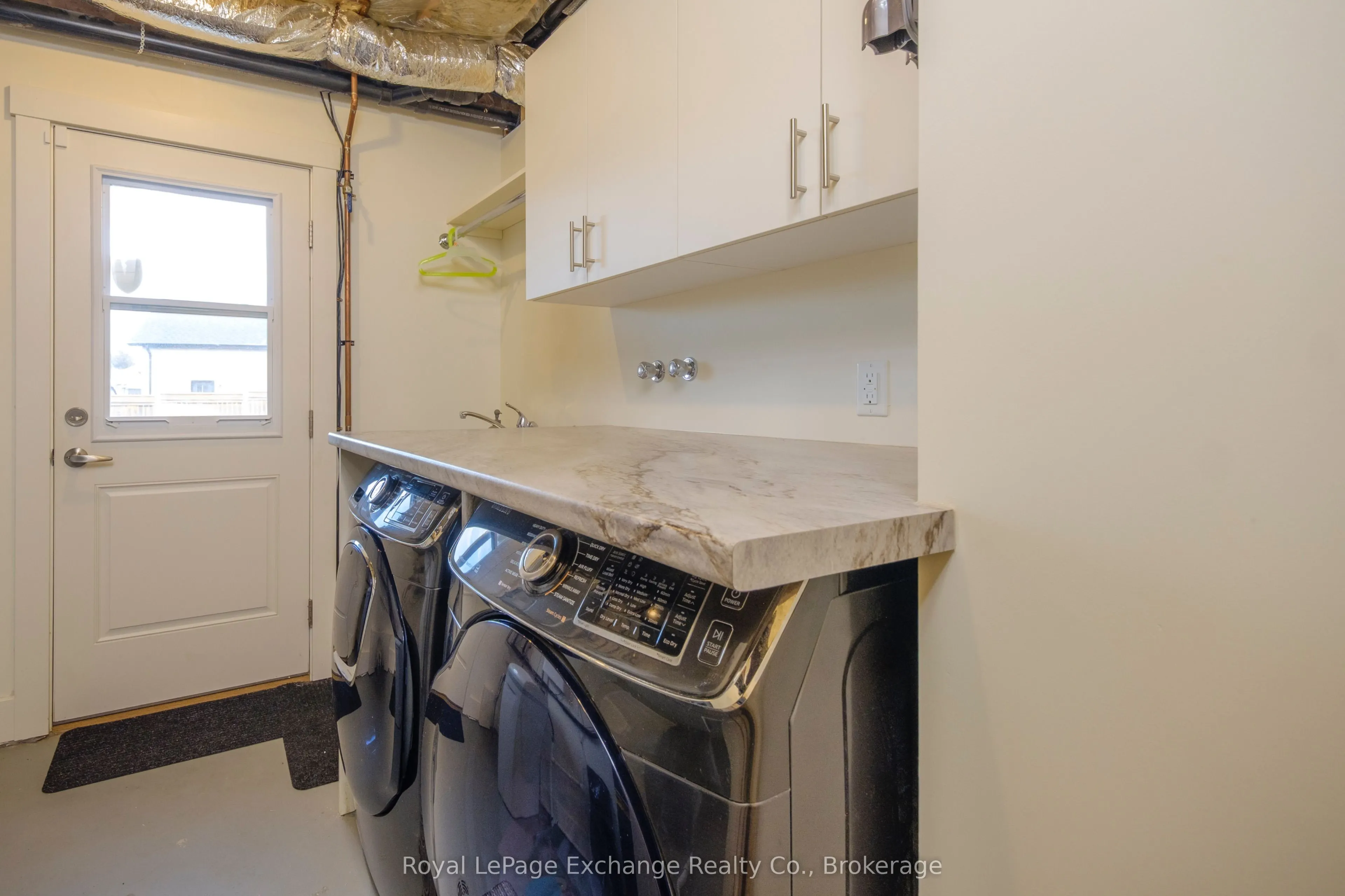 31 Lakefield Drive