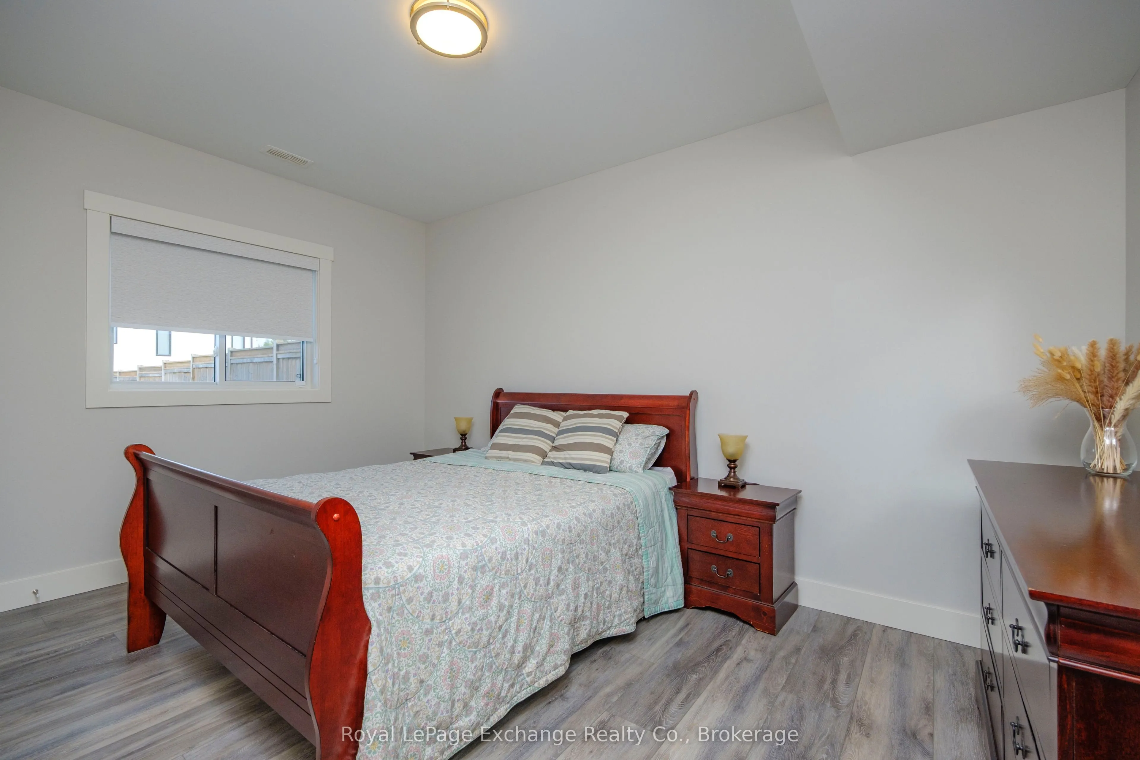 31 Lakefield Drive