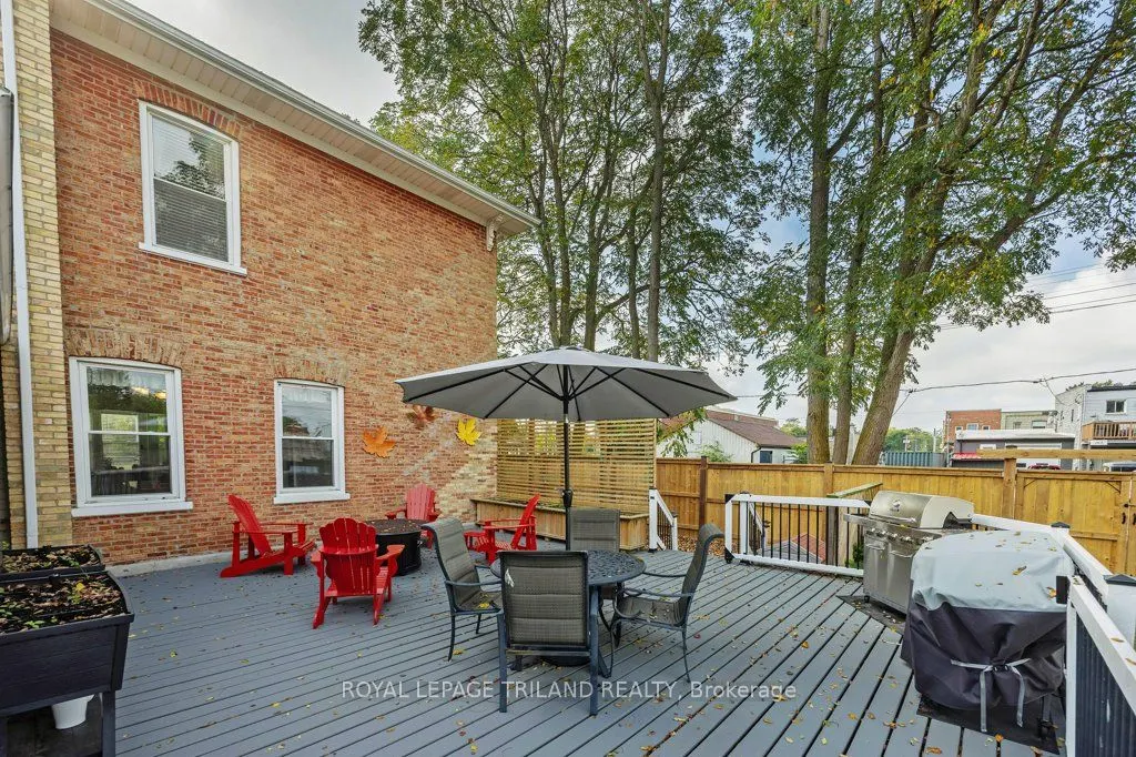 217 Shackleton Street