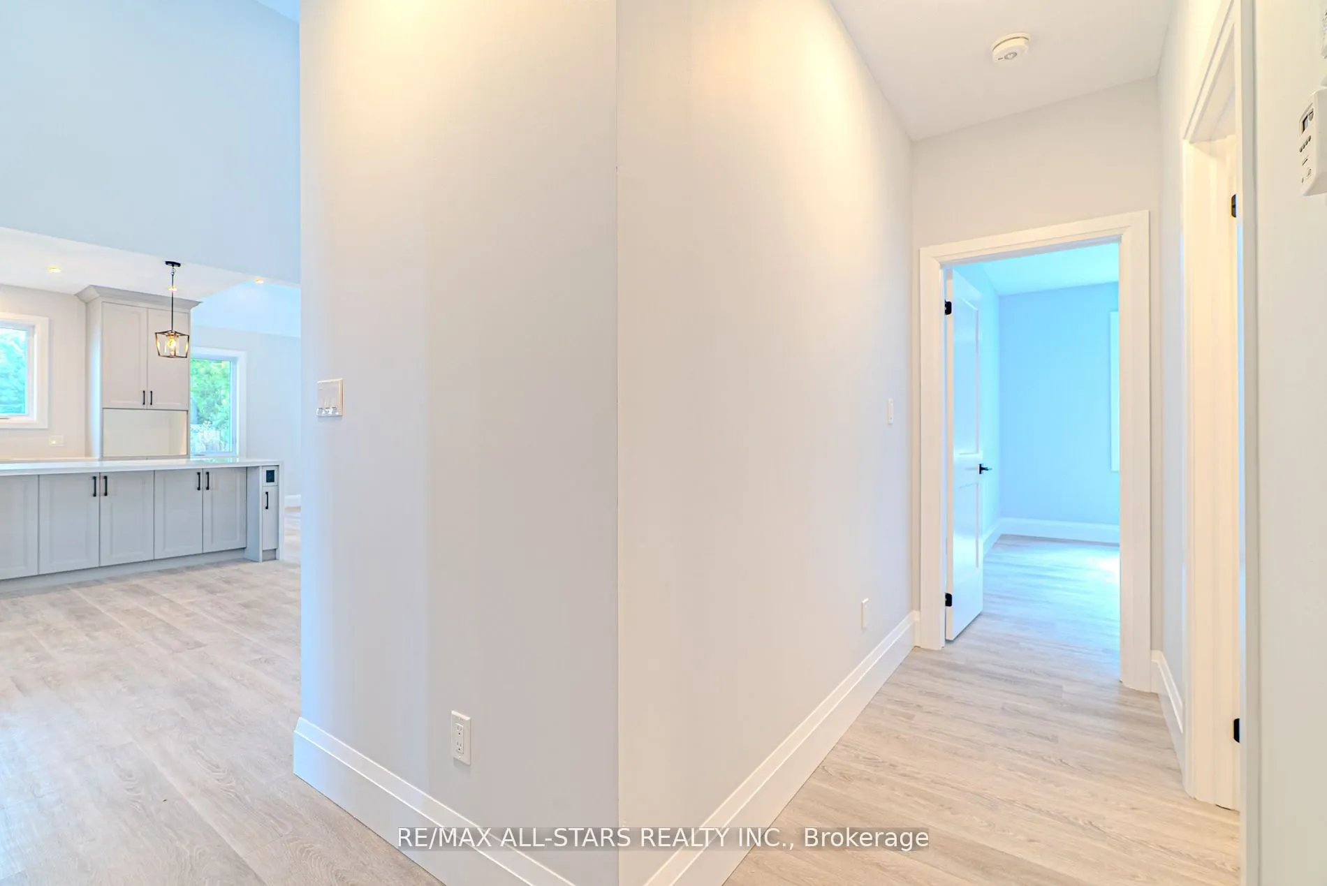 837 Cedar Glen Road