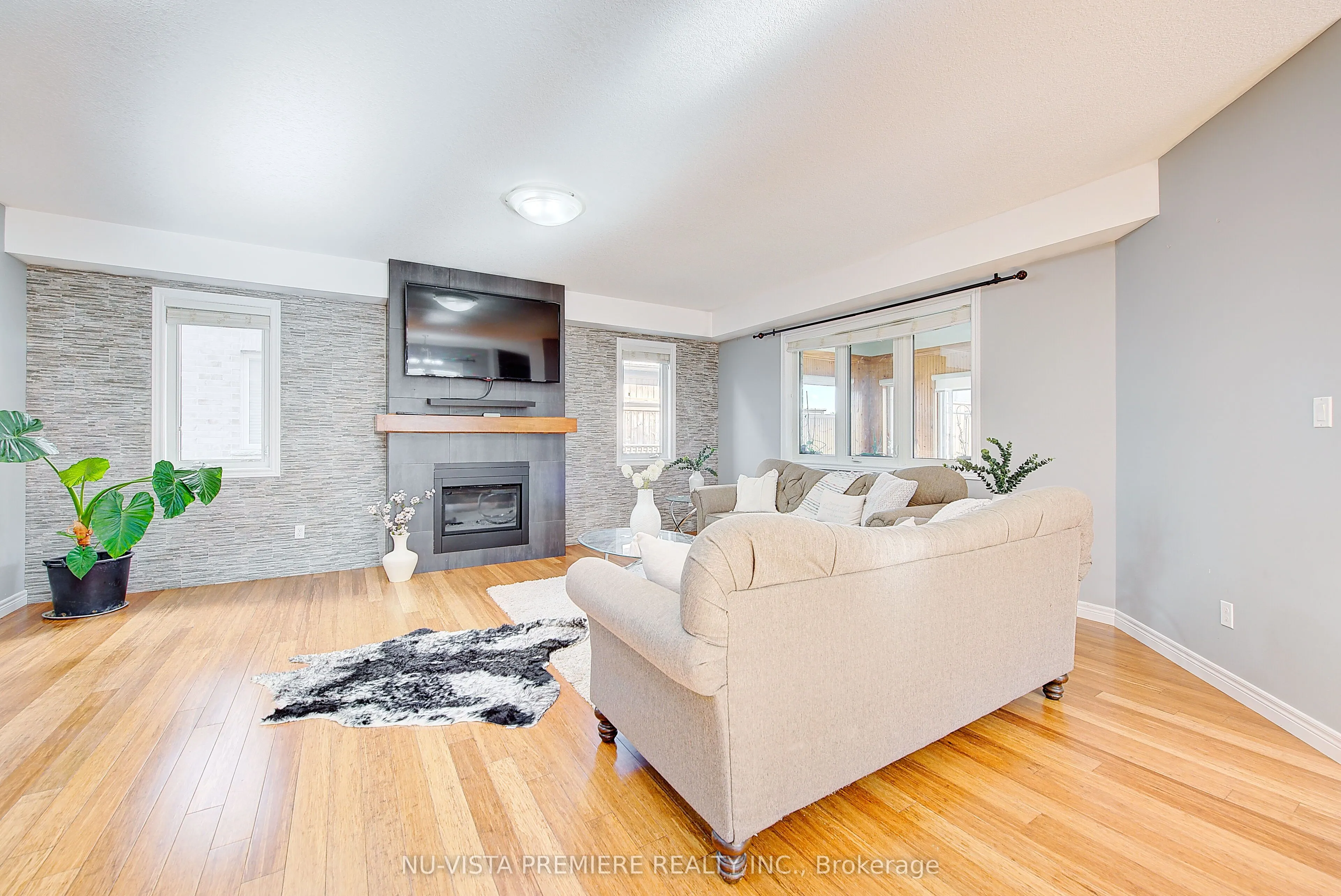 3144 JINNIES Street