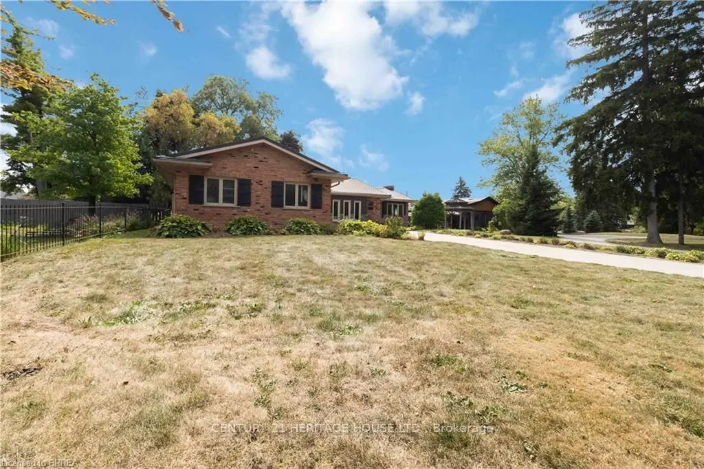 232 Paris Road