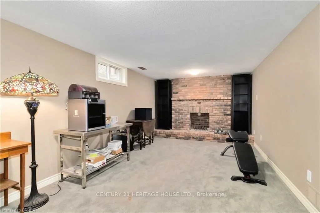 232 Paris Road