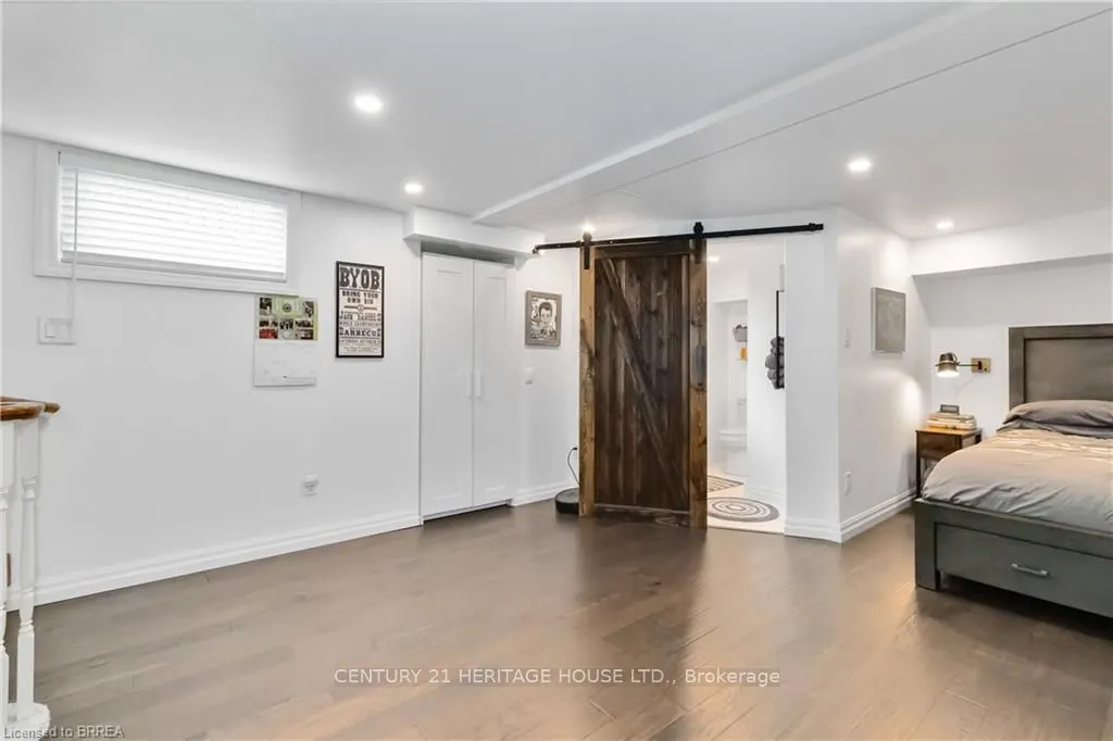 232 Paris Road