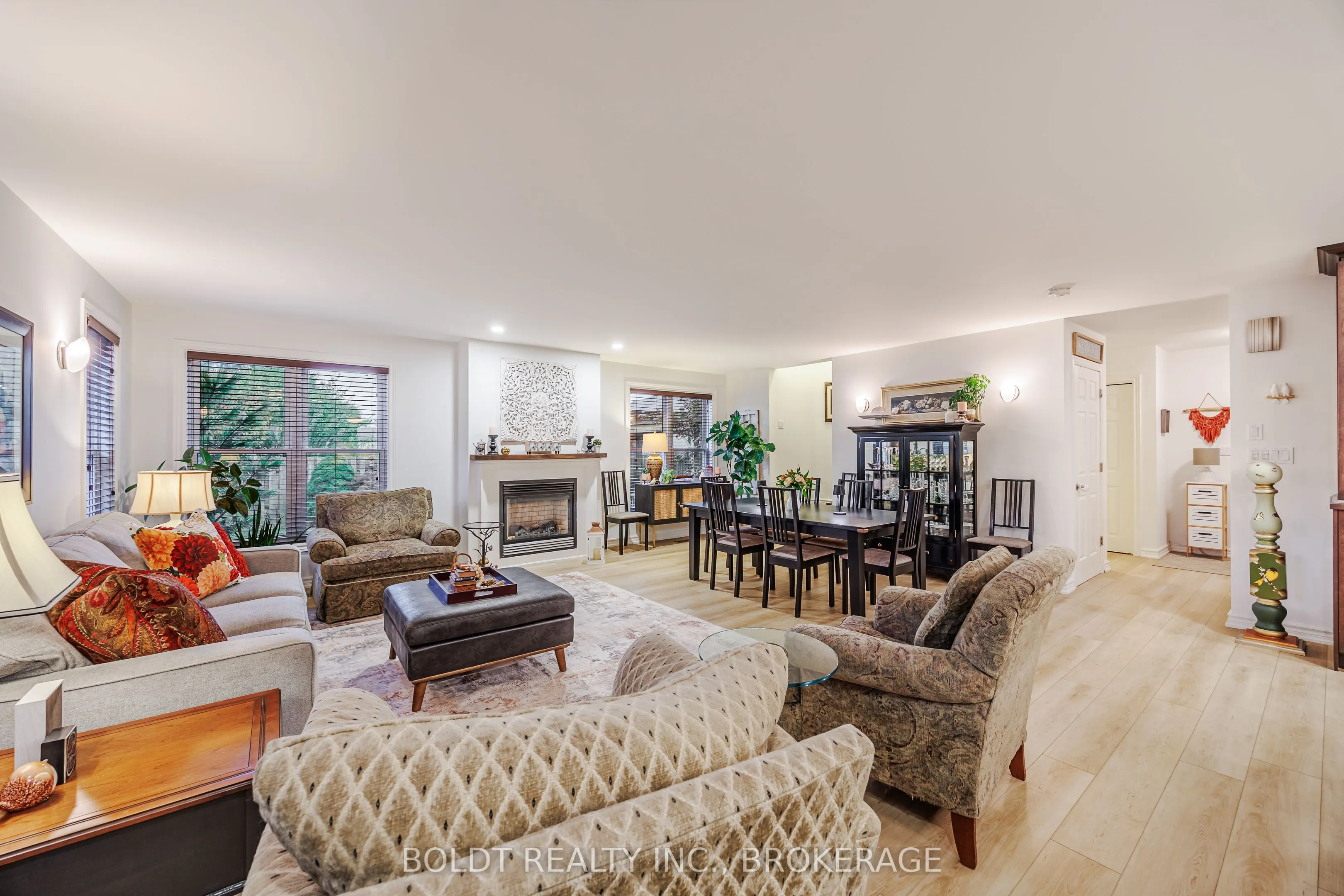 25 Neptune Drive