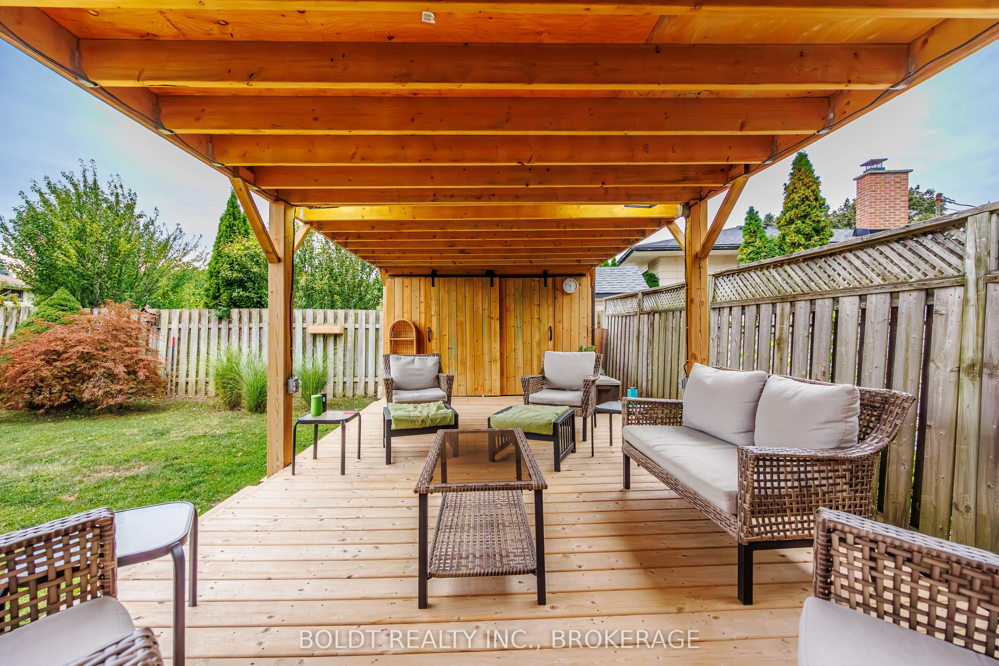 25 Neptune Drive