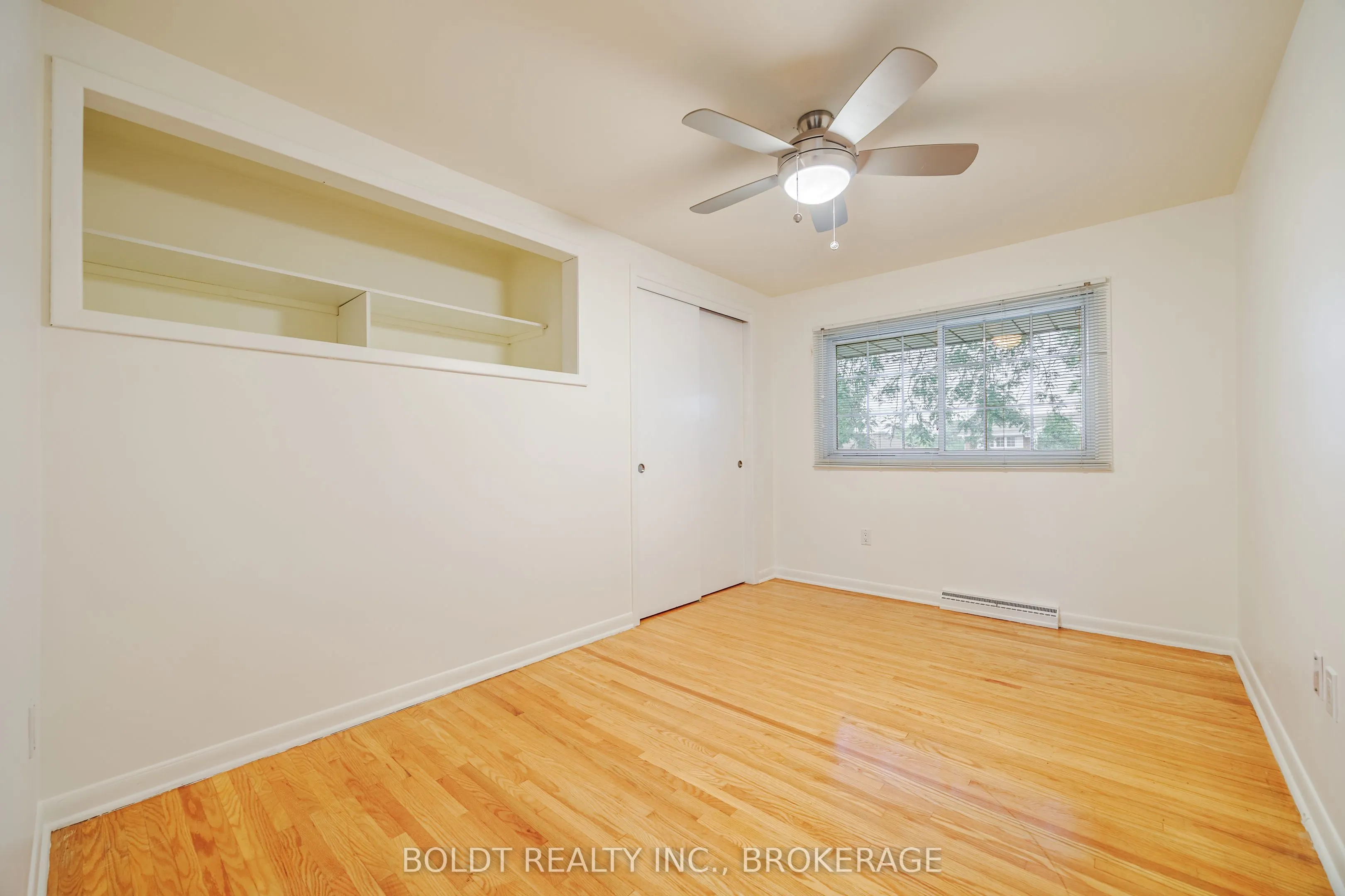 25 Neptune Drive