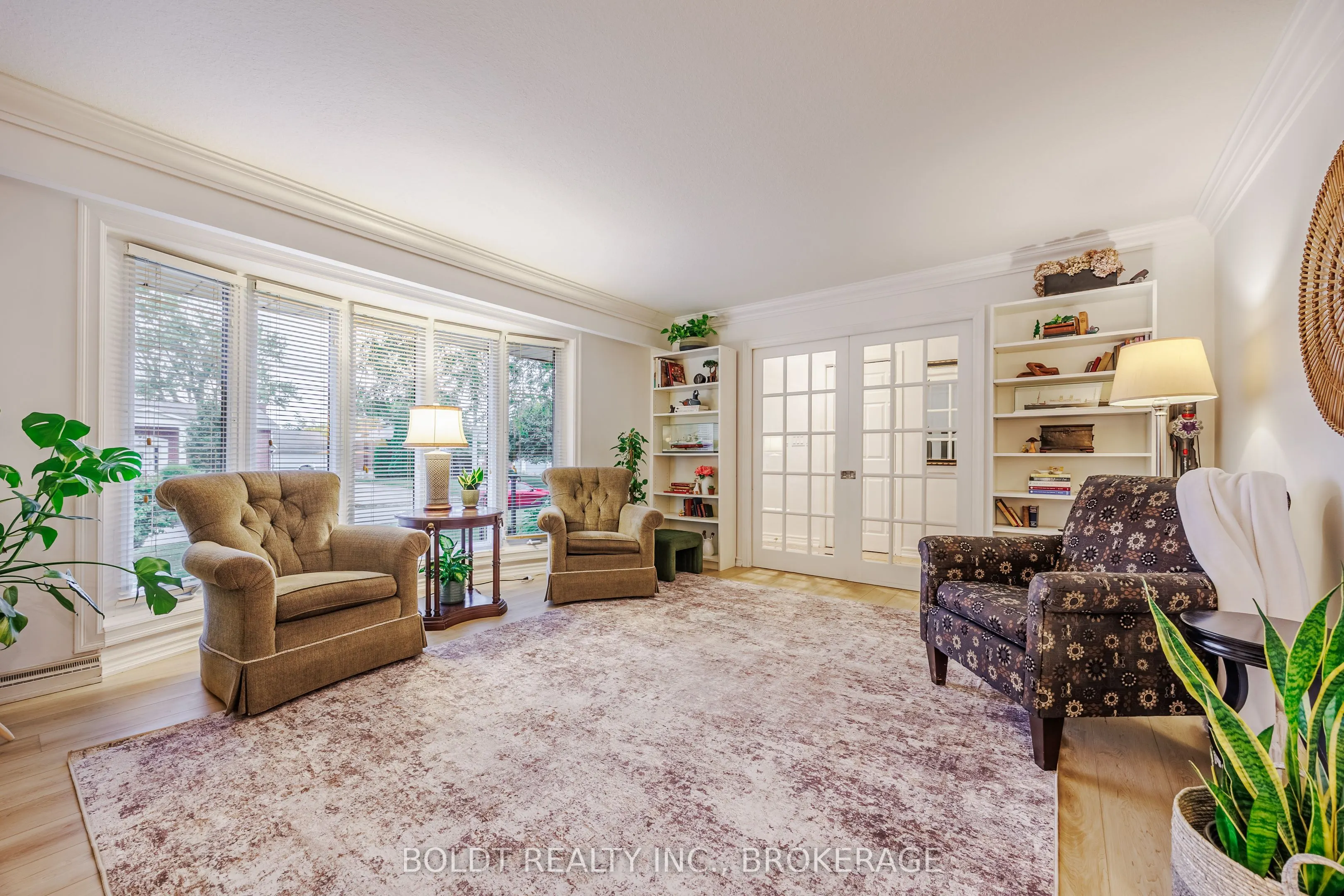 25 Neptune Drive