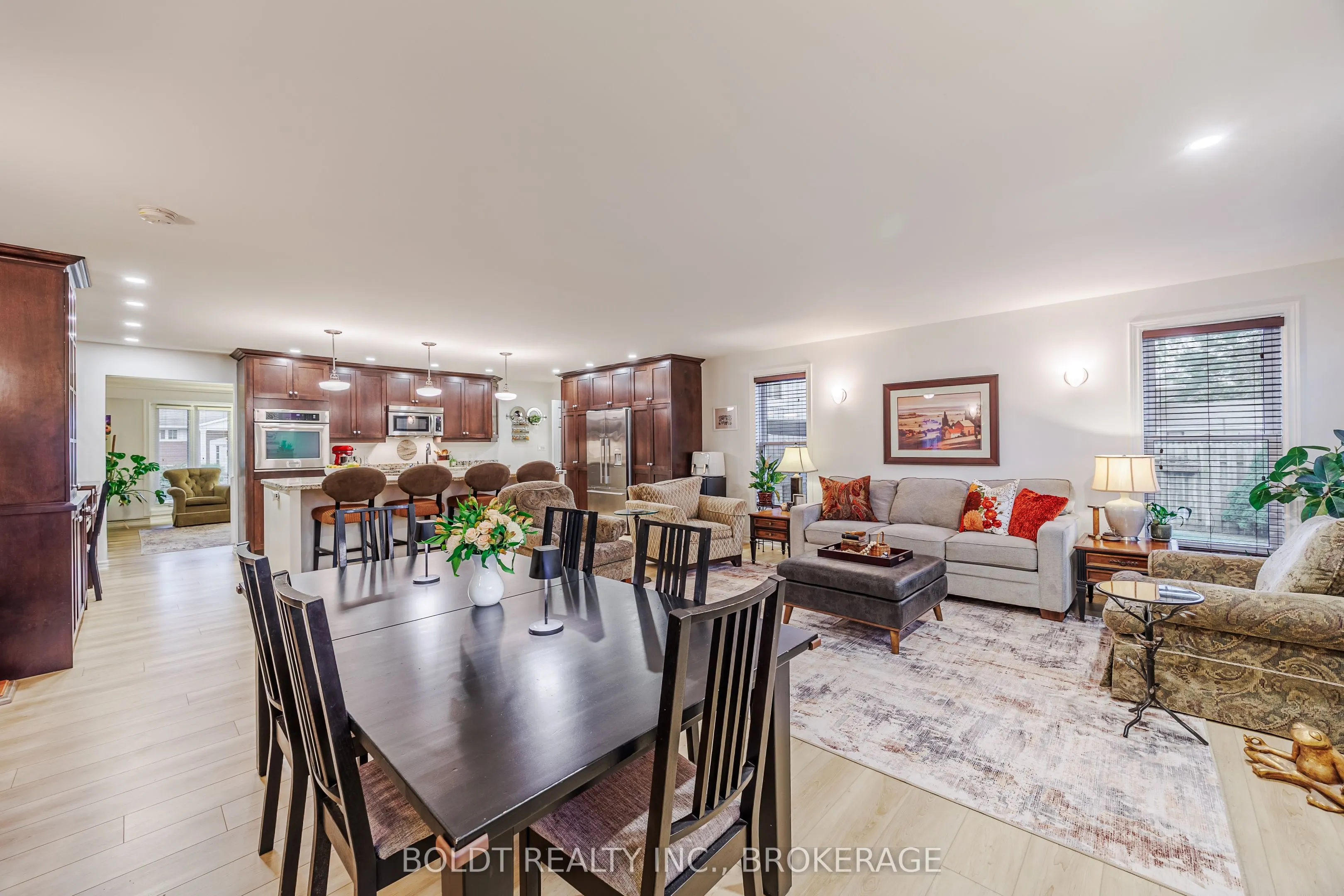 25 Neptune Drive