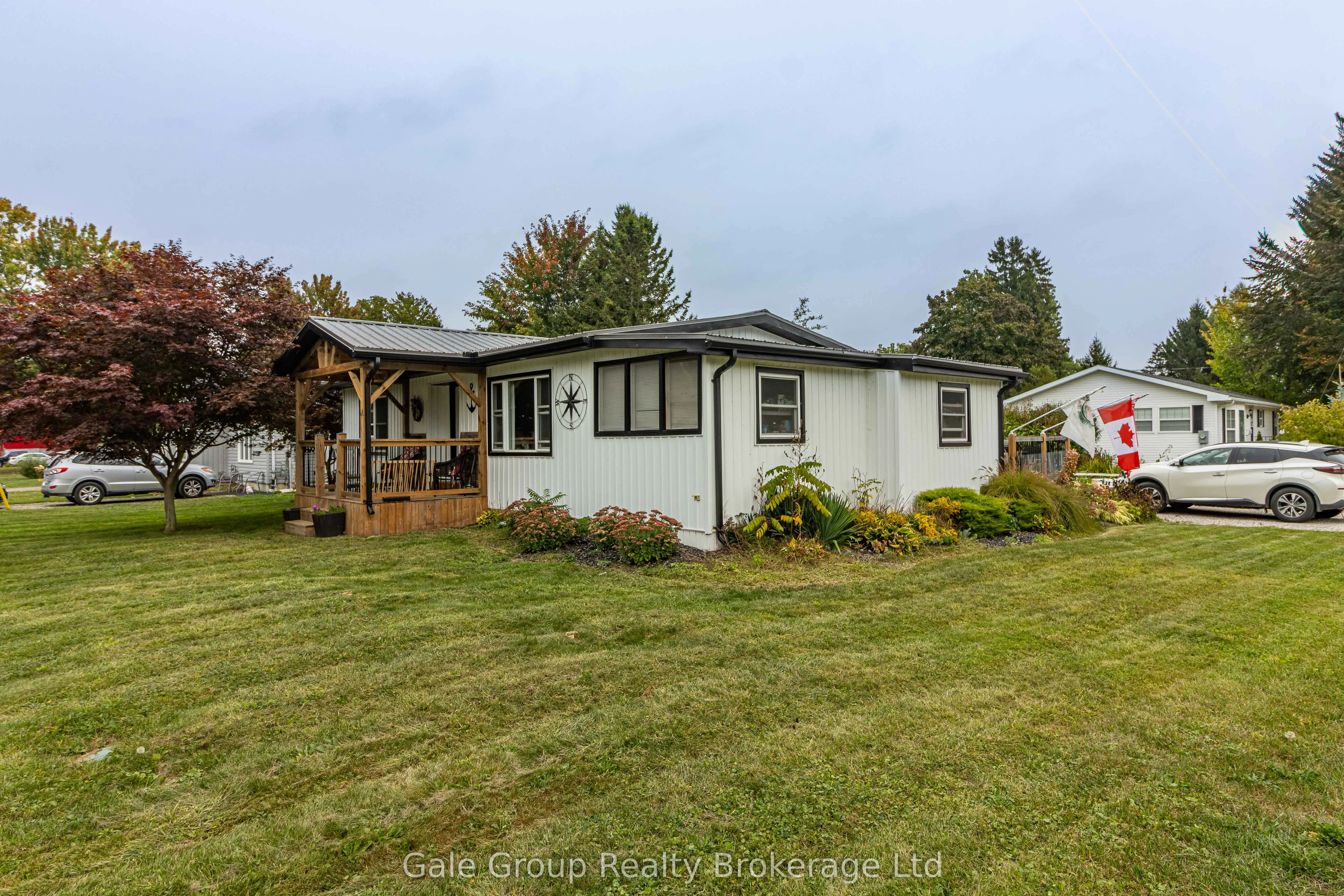 14 Elizabeth Street S