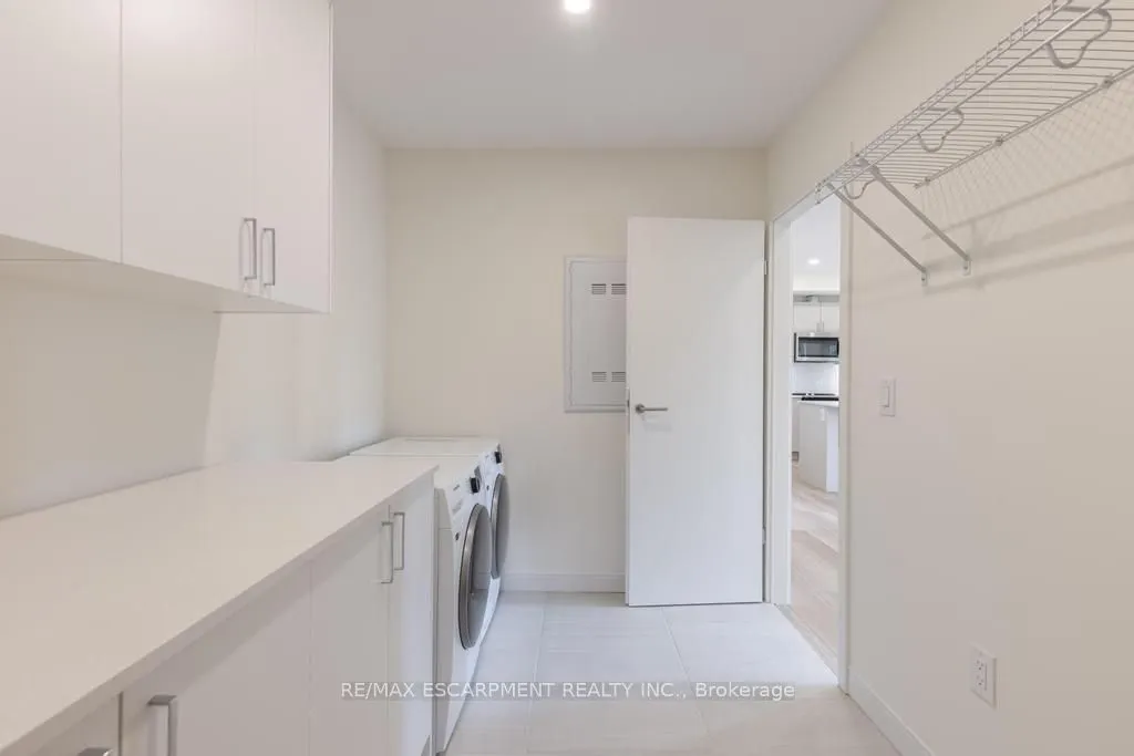 123 Lincoln Street, #209